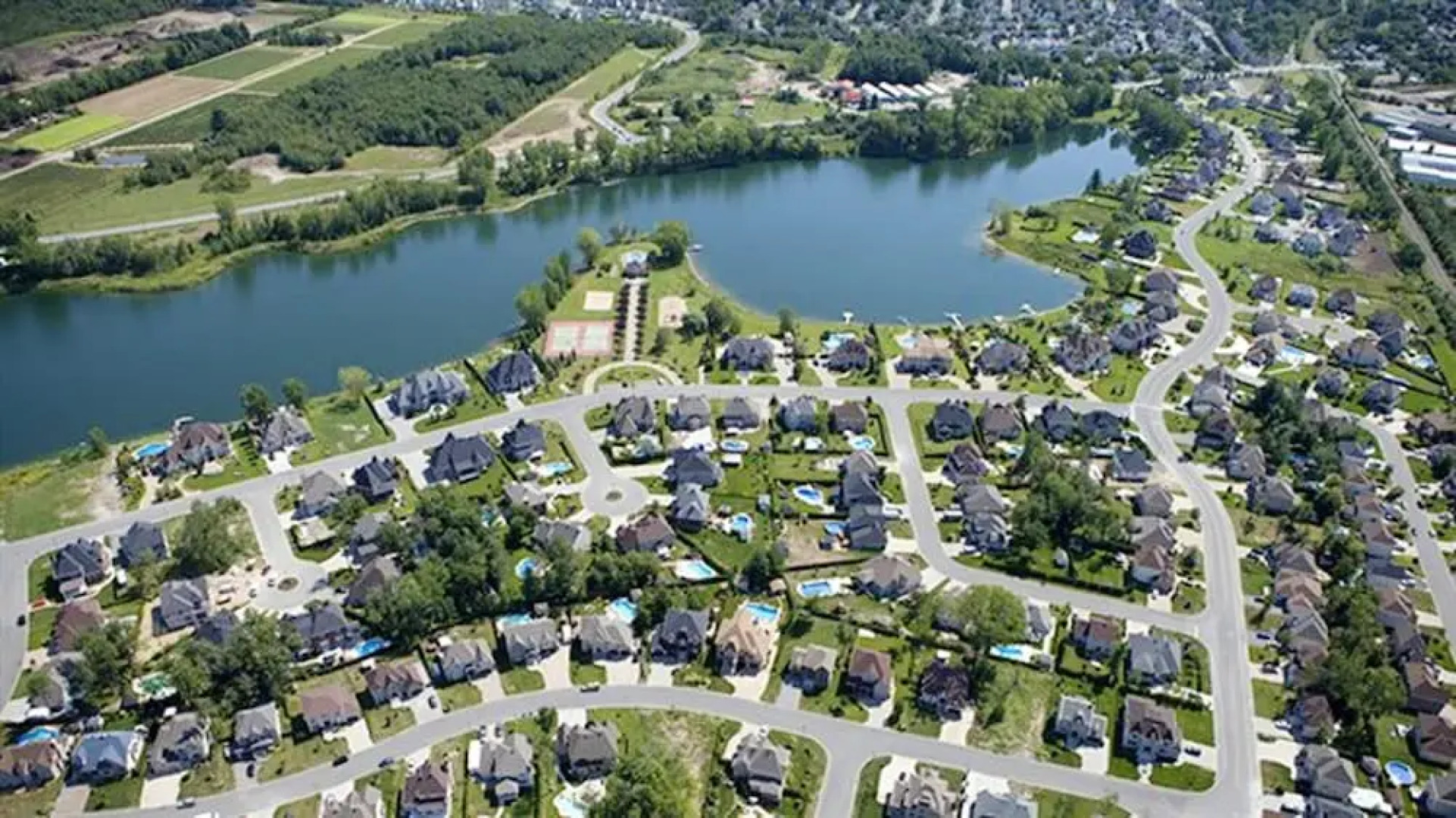 Studio in Blainville, With Wifi