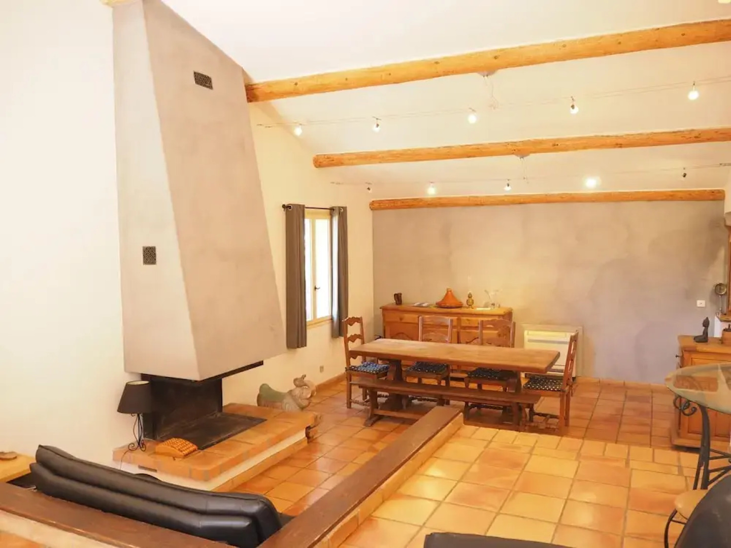 Nice Holiday Home With Private Pool in the Luberon Park, Grambois