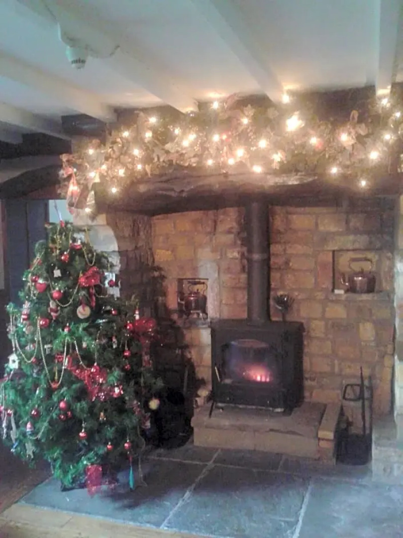 Cottage Lea's Country Hotel & Restaurant