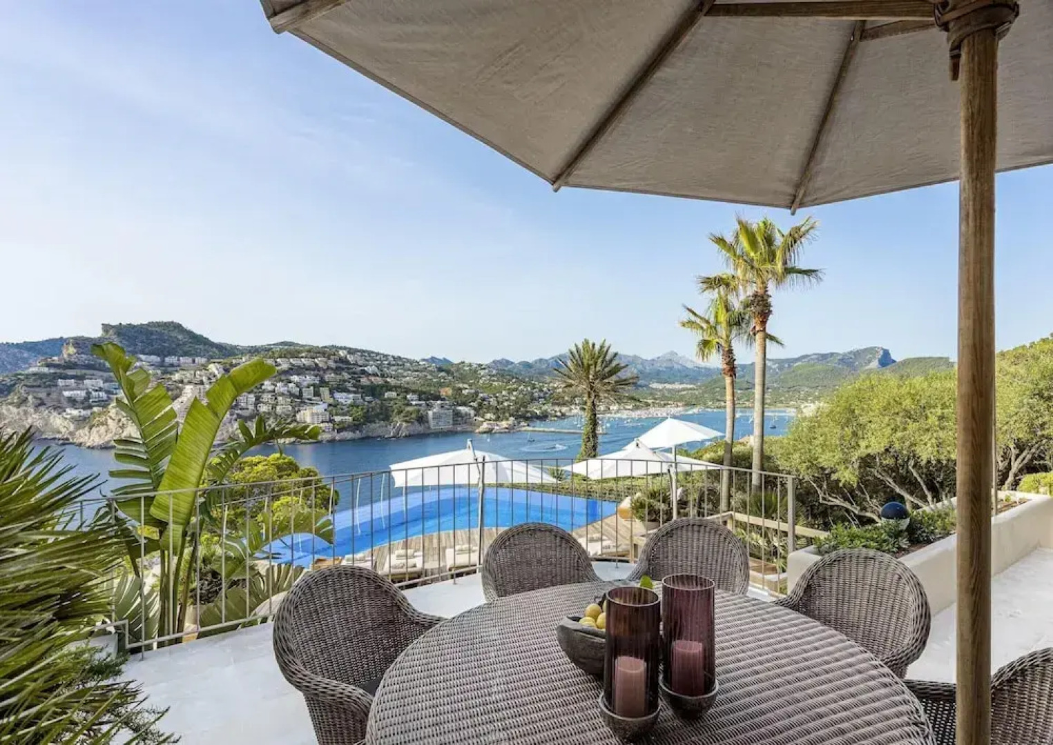 Sea-view Villa Near Port