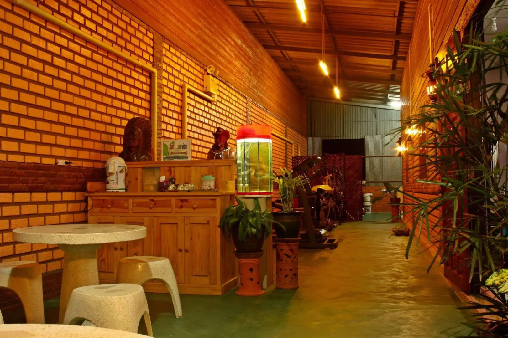 Phumthadarommanee Resort