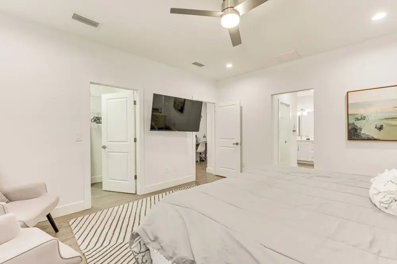 3 Mi to Usf: Dog-friendly Home w/ Large Yard