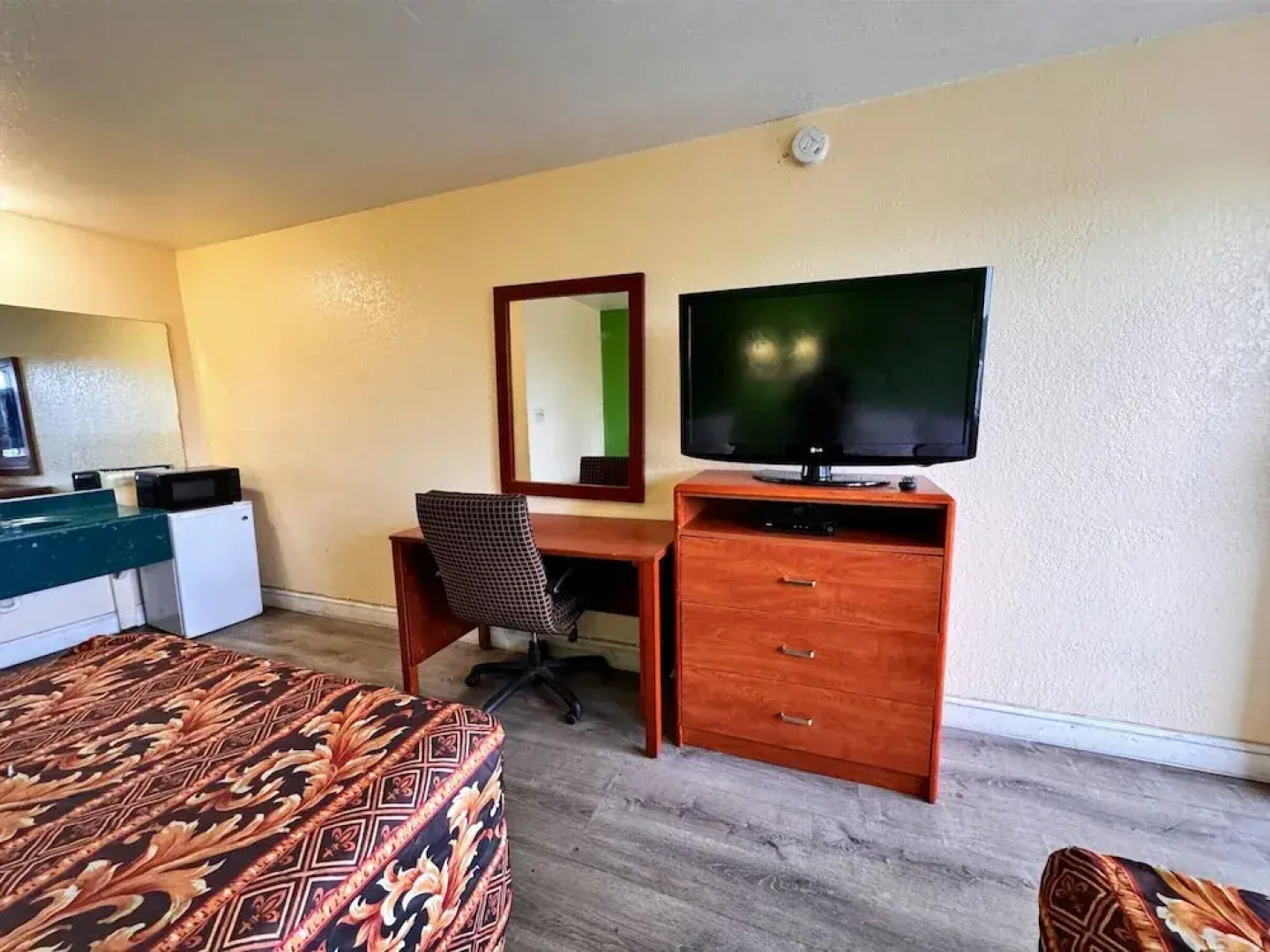 Cloverleaf Motel Richmond Near Turnpike