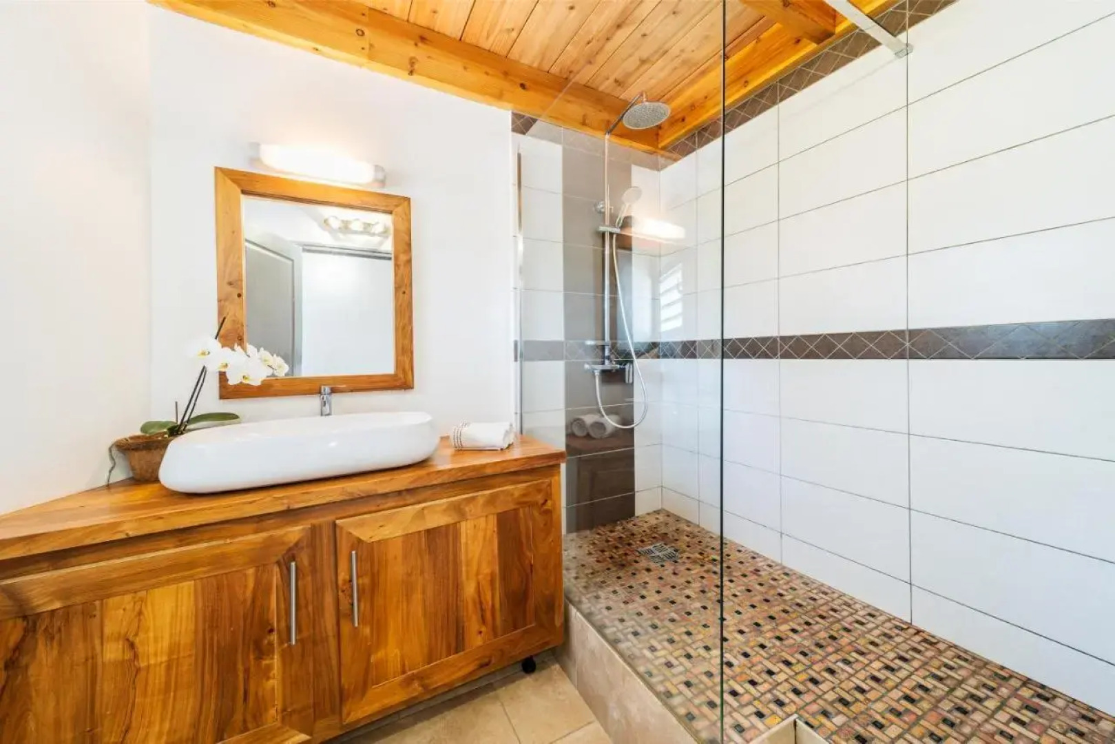 Liane de jade location