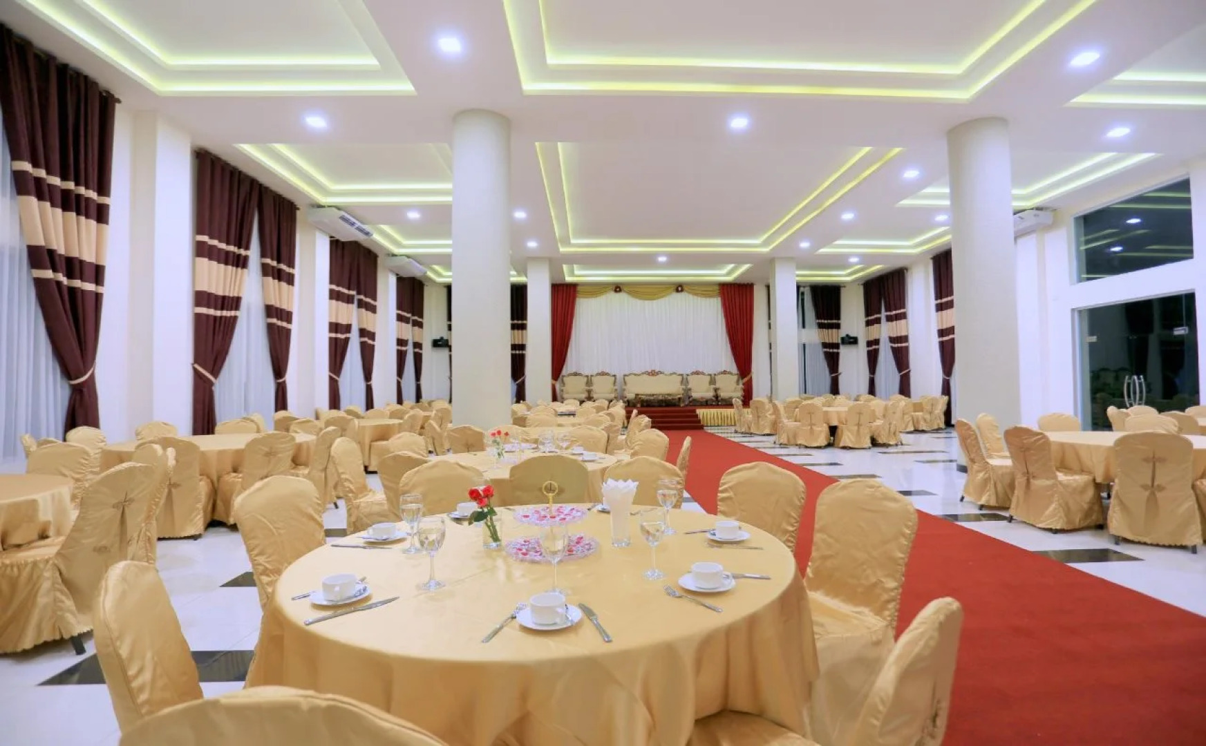 Glorious Monywa Hotel