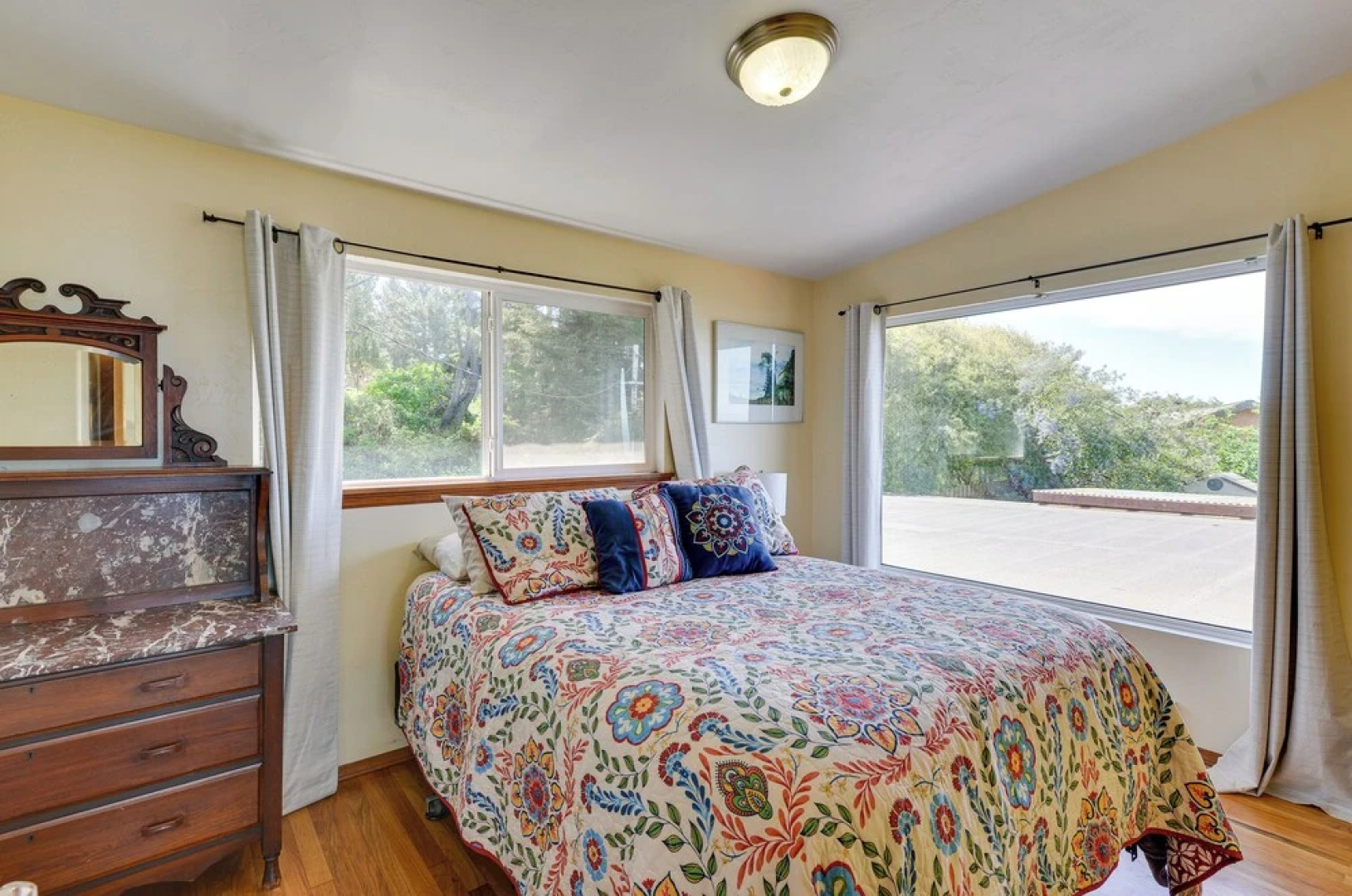 Mckinleyville Getaway w/ Hot Tub & Ocean Views!