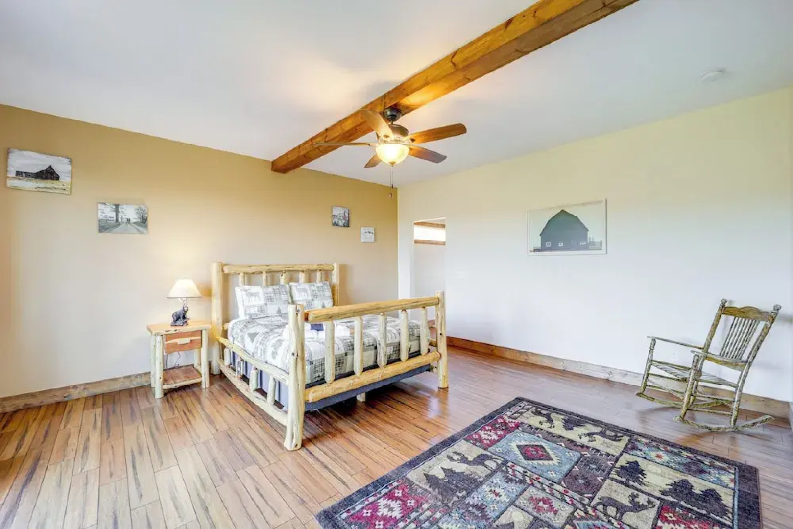 Mountain-view Deck: Group Getaway in Fleetwood