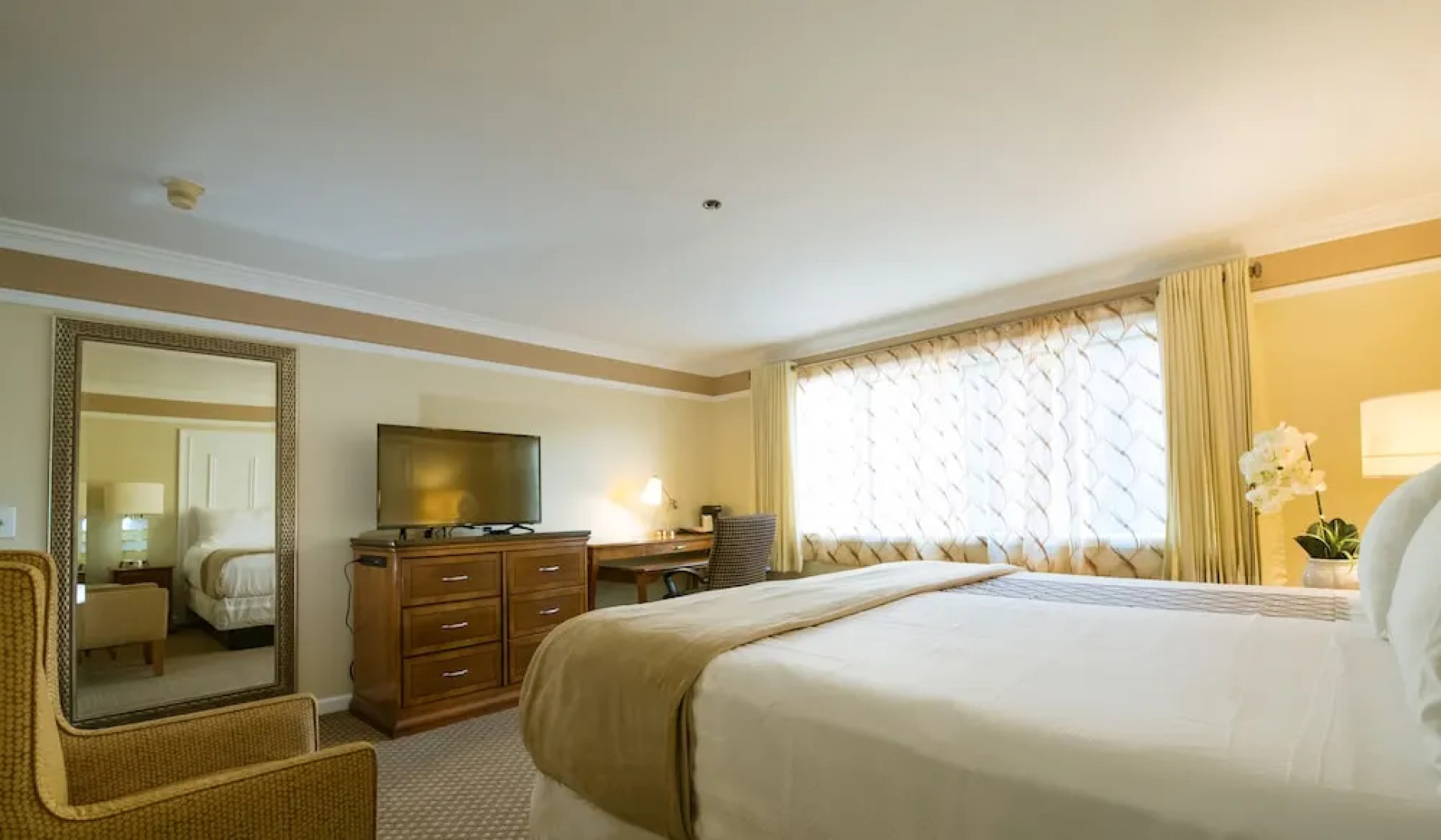 Villa On The River Inn