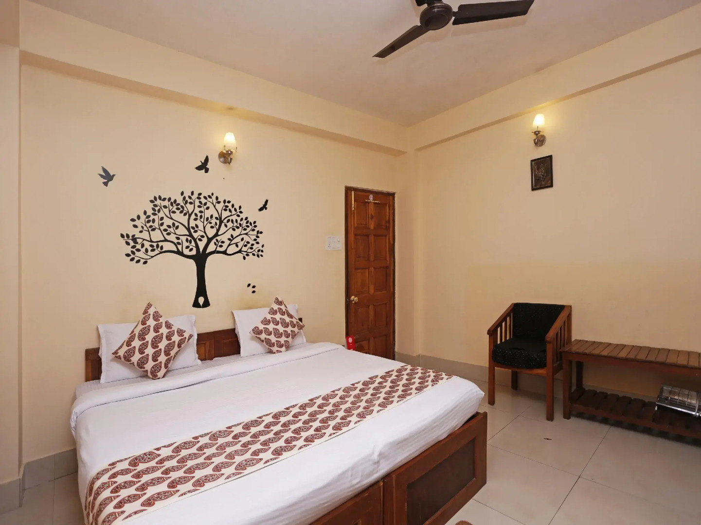 Capital O 2402 Hotel HighWinds