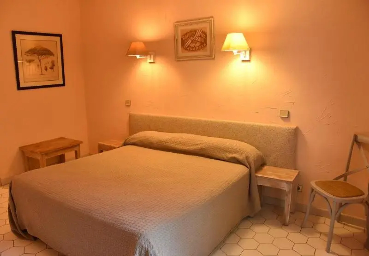 Hotel Les Mazets Des Roches