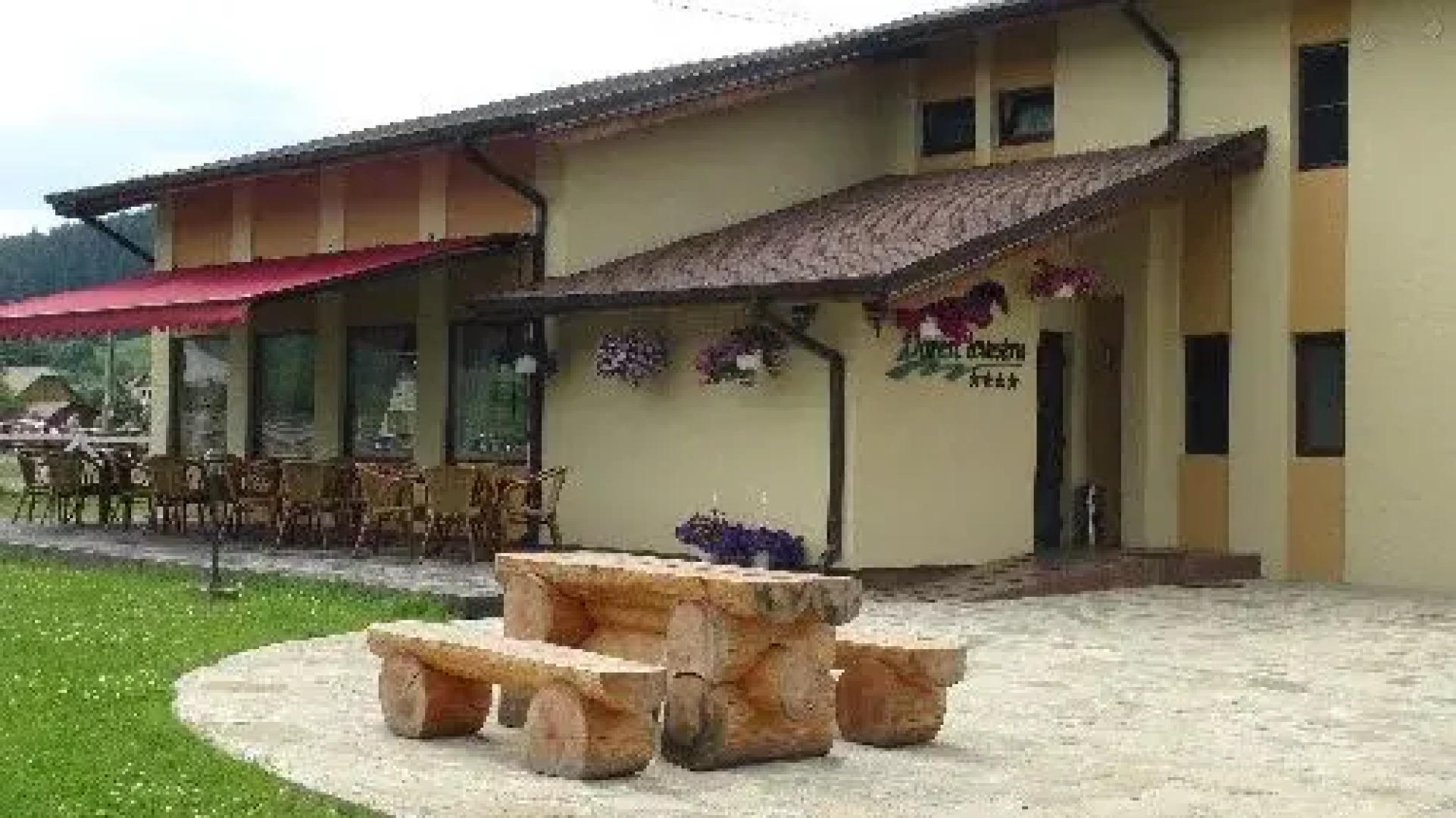 Forest Ecvestru Park