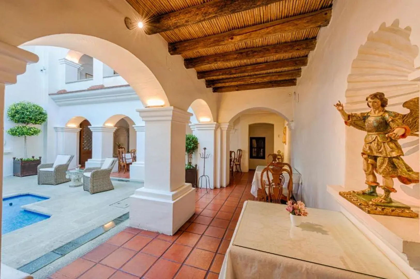 Ébano by PB - Palacio Borghese