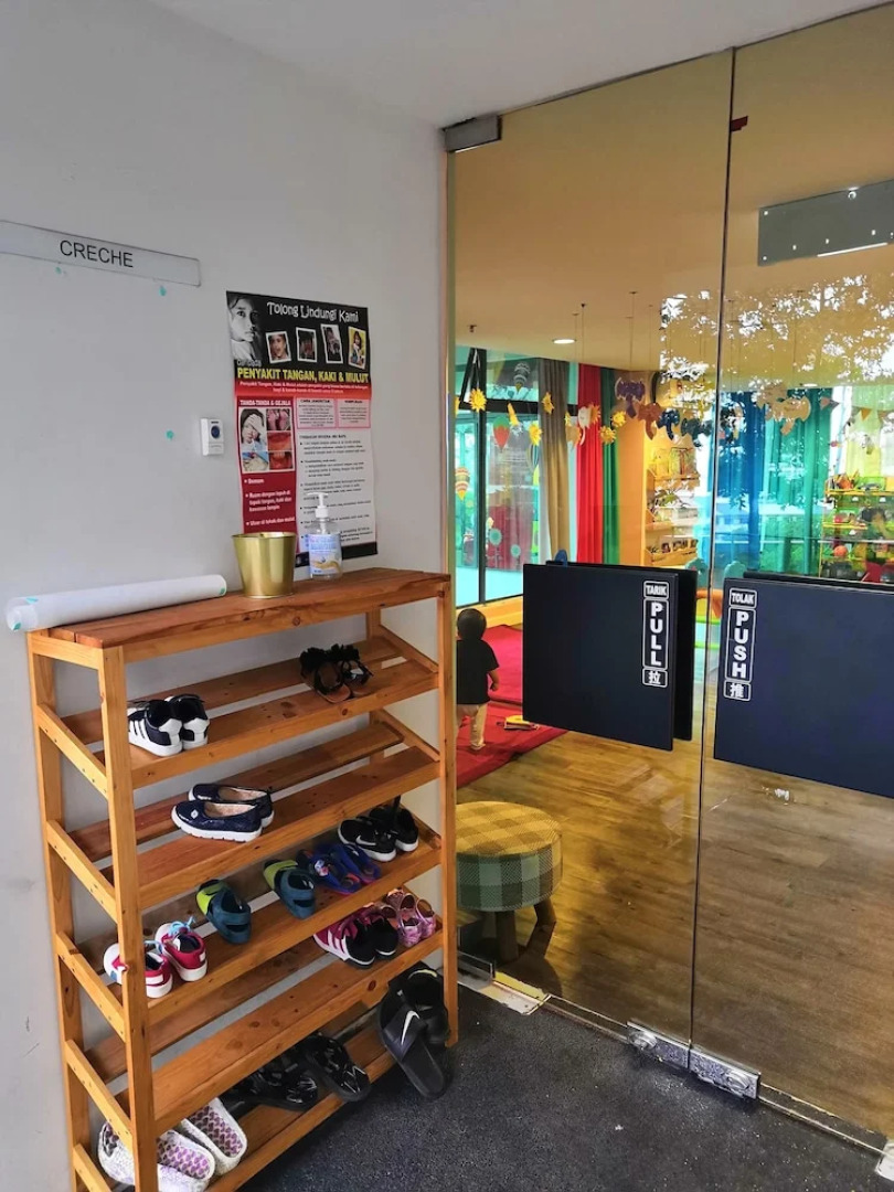 Univ 360 Cozy Apartment with Pool View