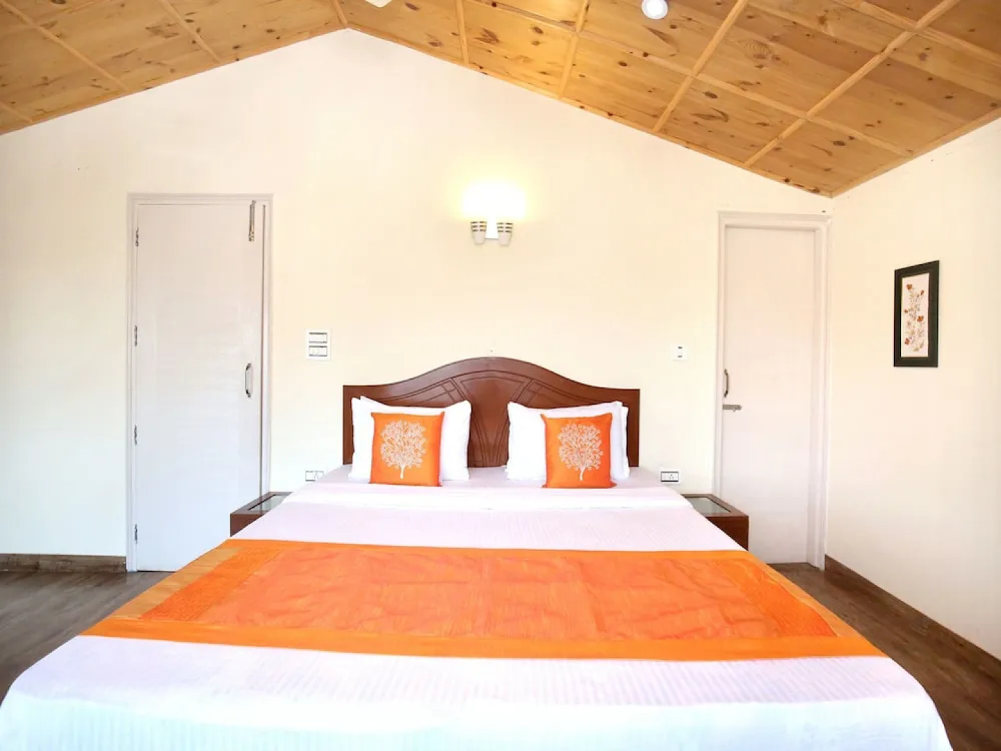 OYO 12185 Home Wayside Villa 3BHK Apartment Kasauli