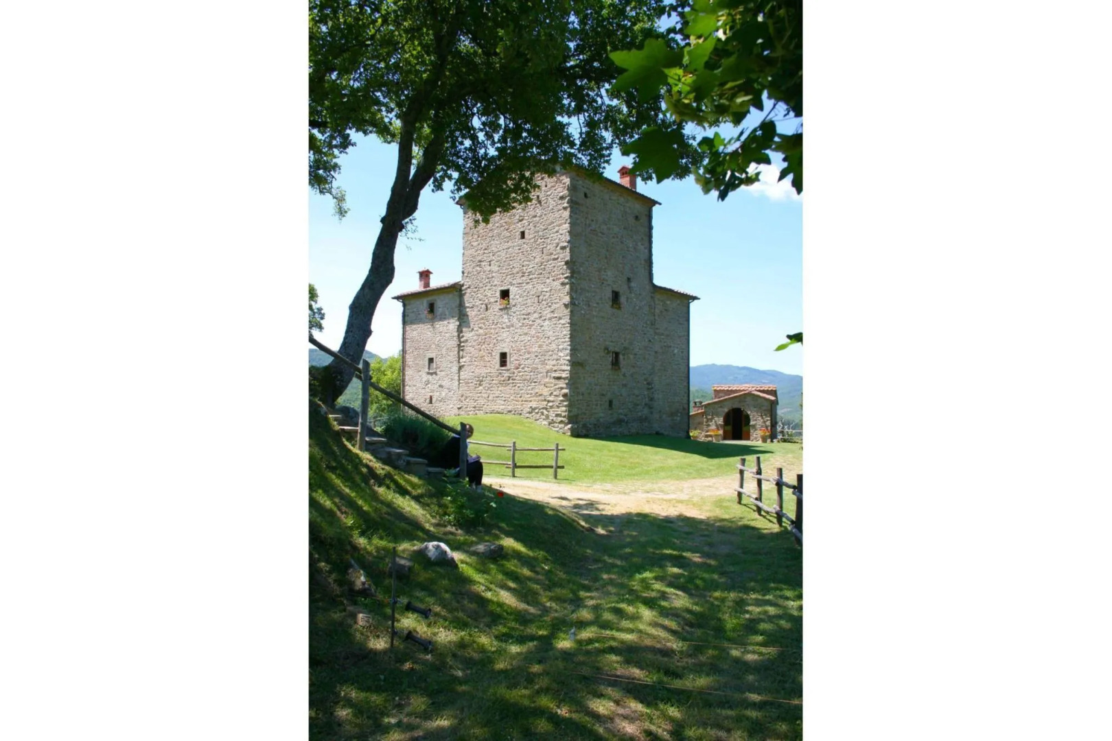 Wonderful private villa for 16 people with WIFI, private pool, TV and parking