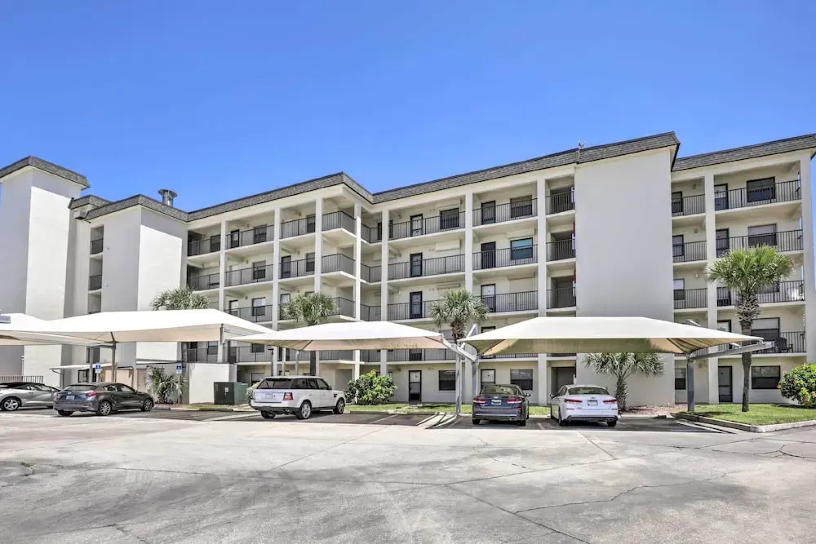 Ormond Beach Condo w/ Balcony & Views