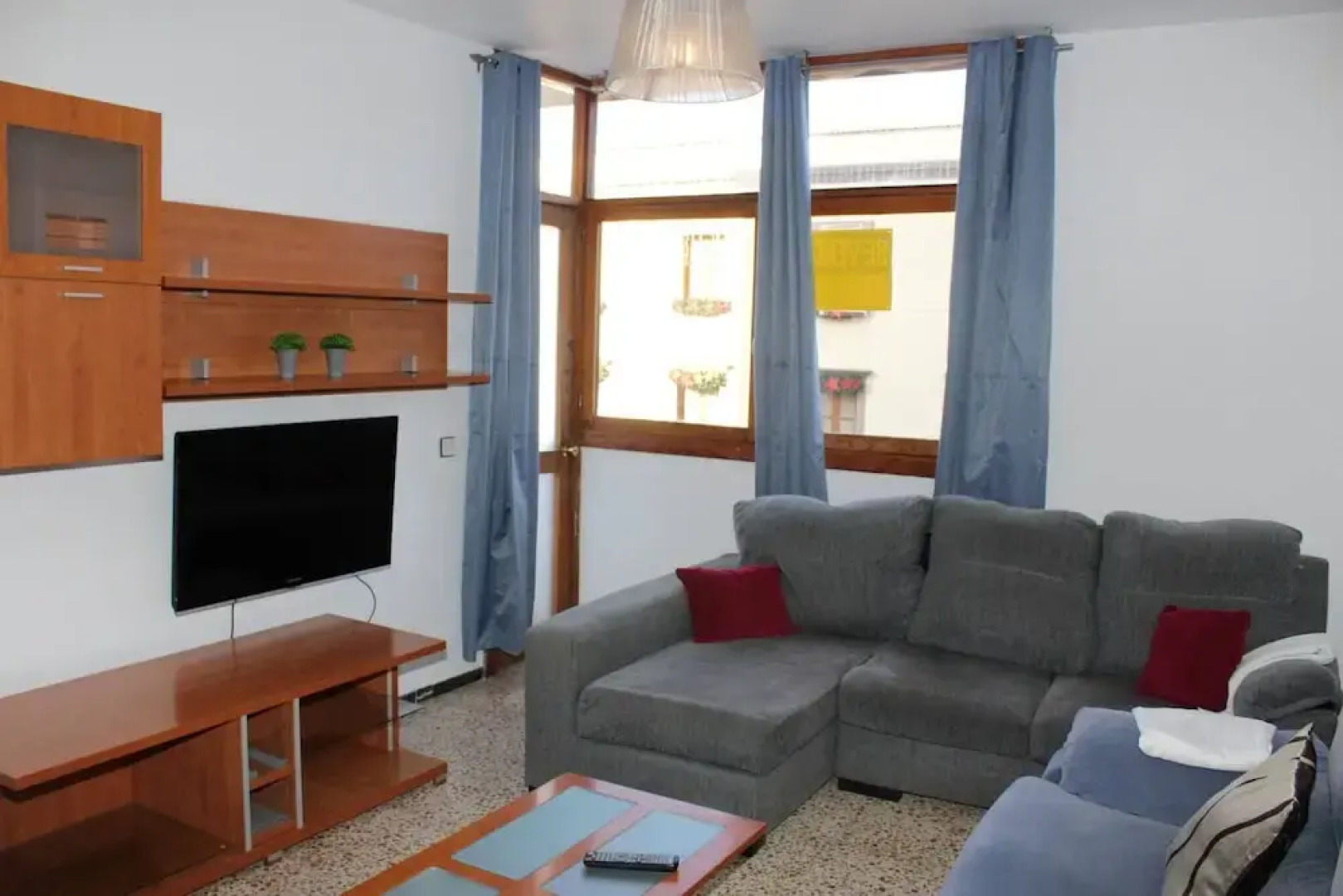 Room Rental In Central Flat In Puerto Del Rosario