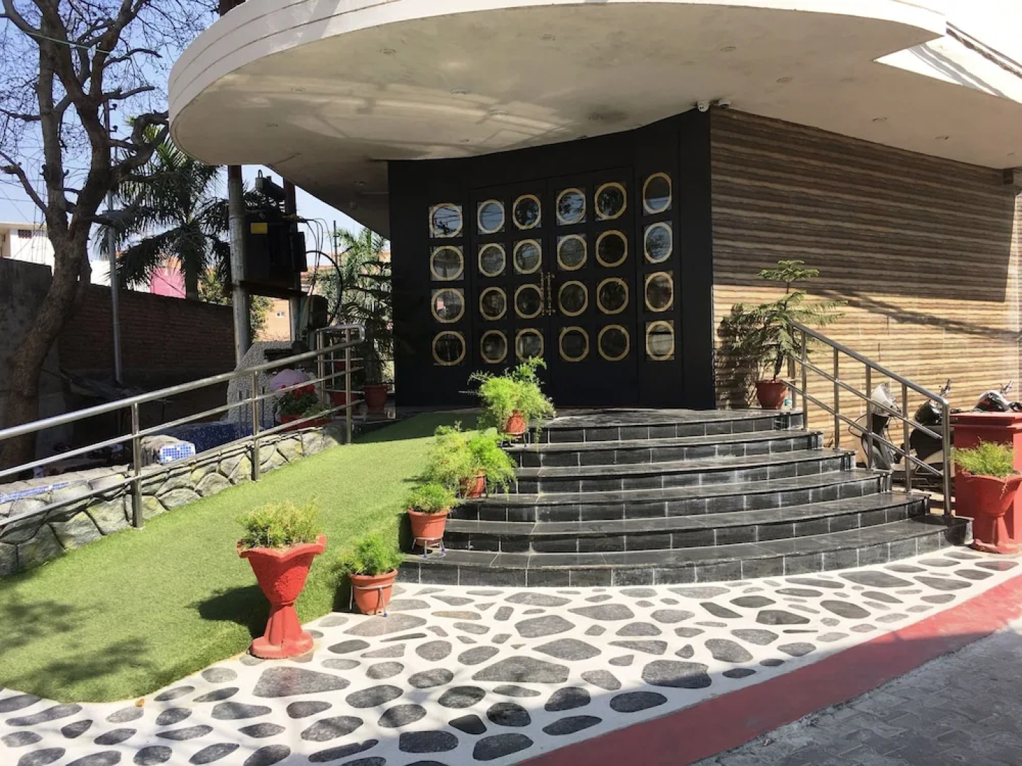 Hotel K3 Club Residency