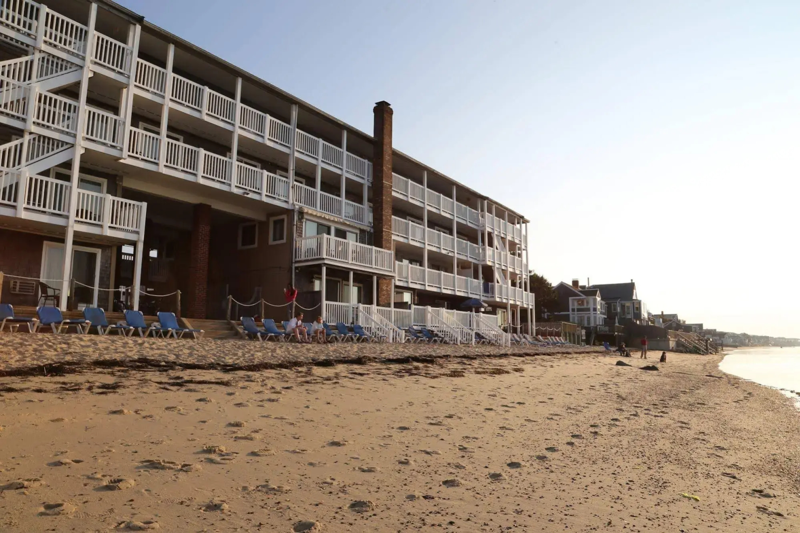 Surfside Hotel and Suites