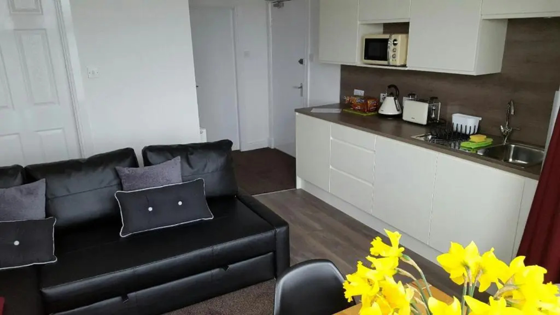 Boat House Super Suites