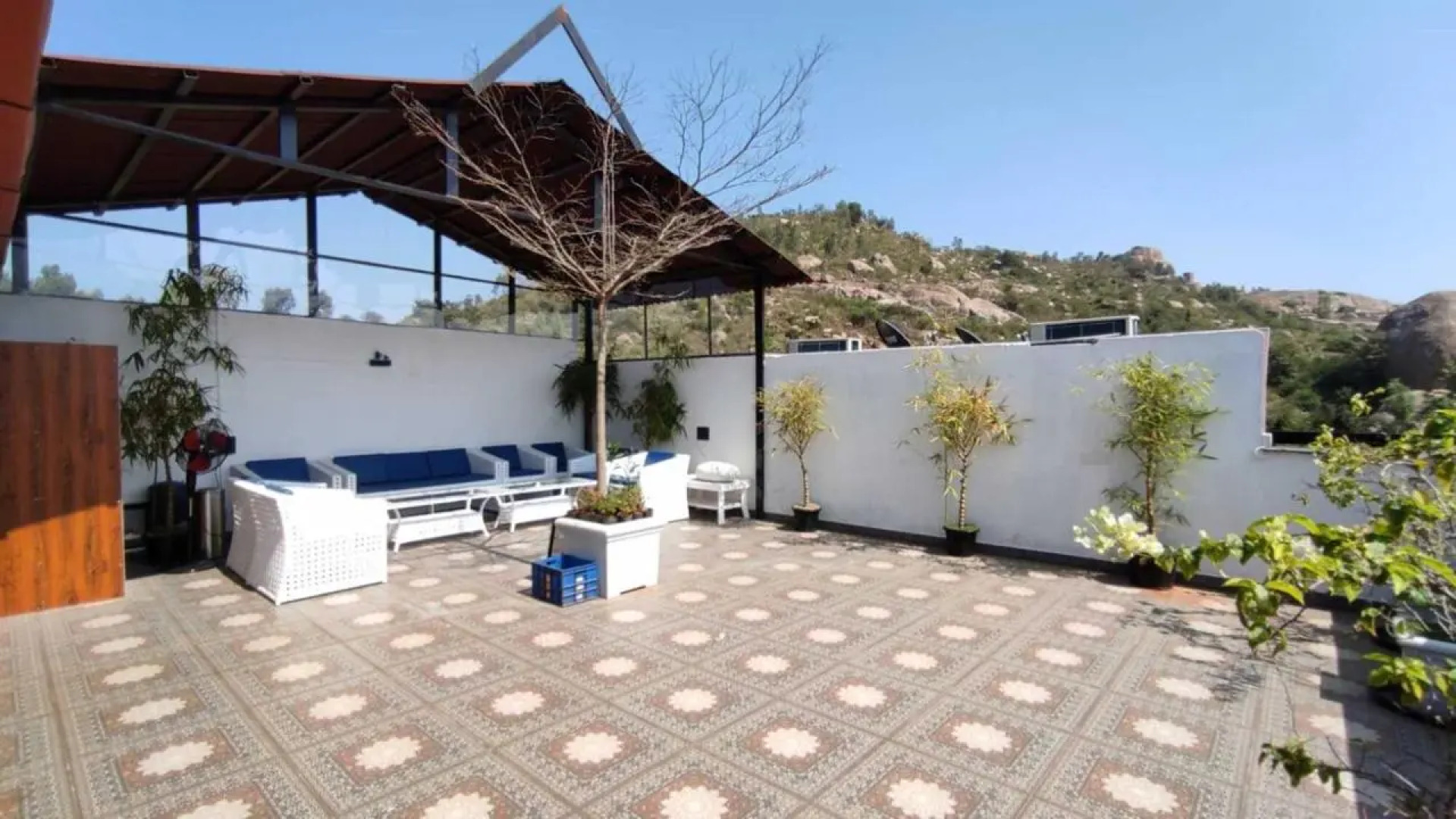 Saffronstays Mountain Nest