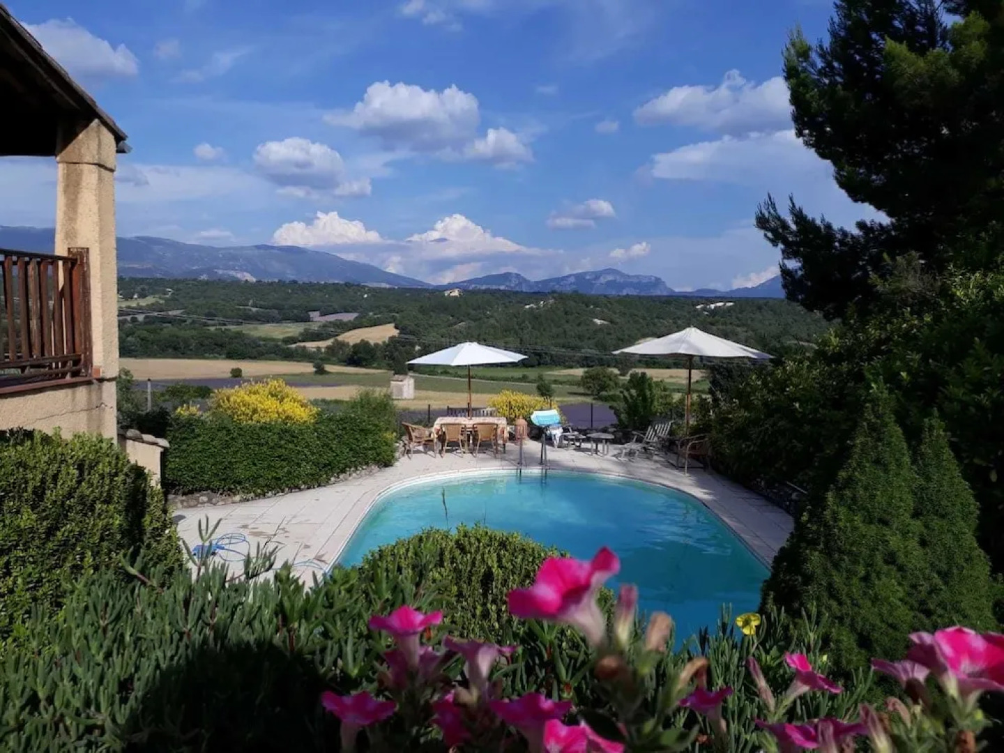 ORGANIC PROVENCE. Maison