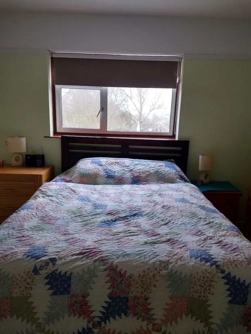 Three Bedroom Home With Garden in Brighton