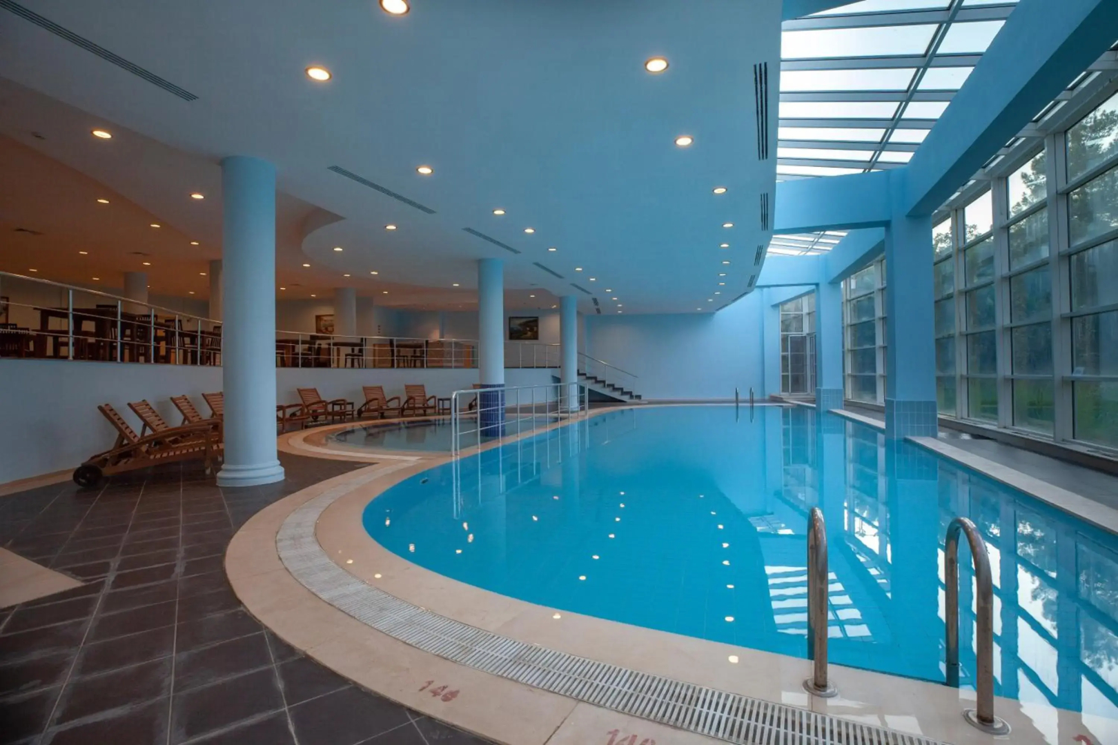 Отель XL Hotels