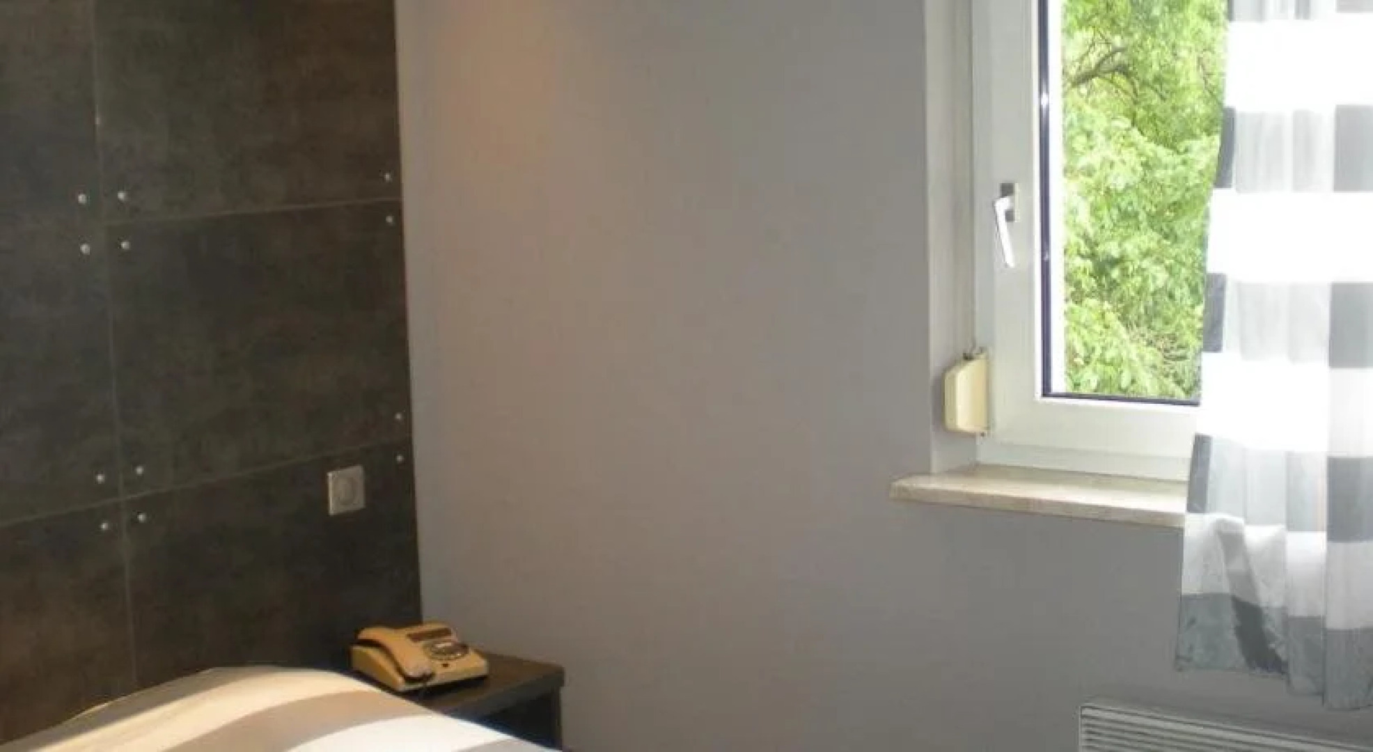 Hôtel Restaurant À LEtoile