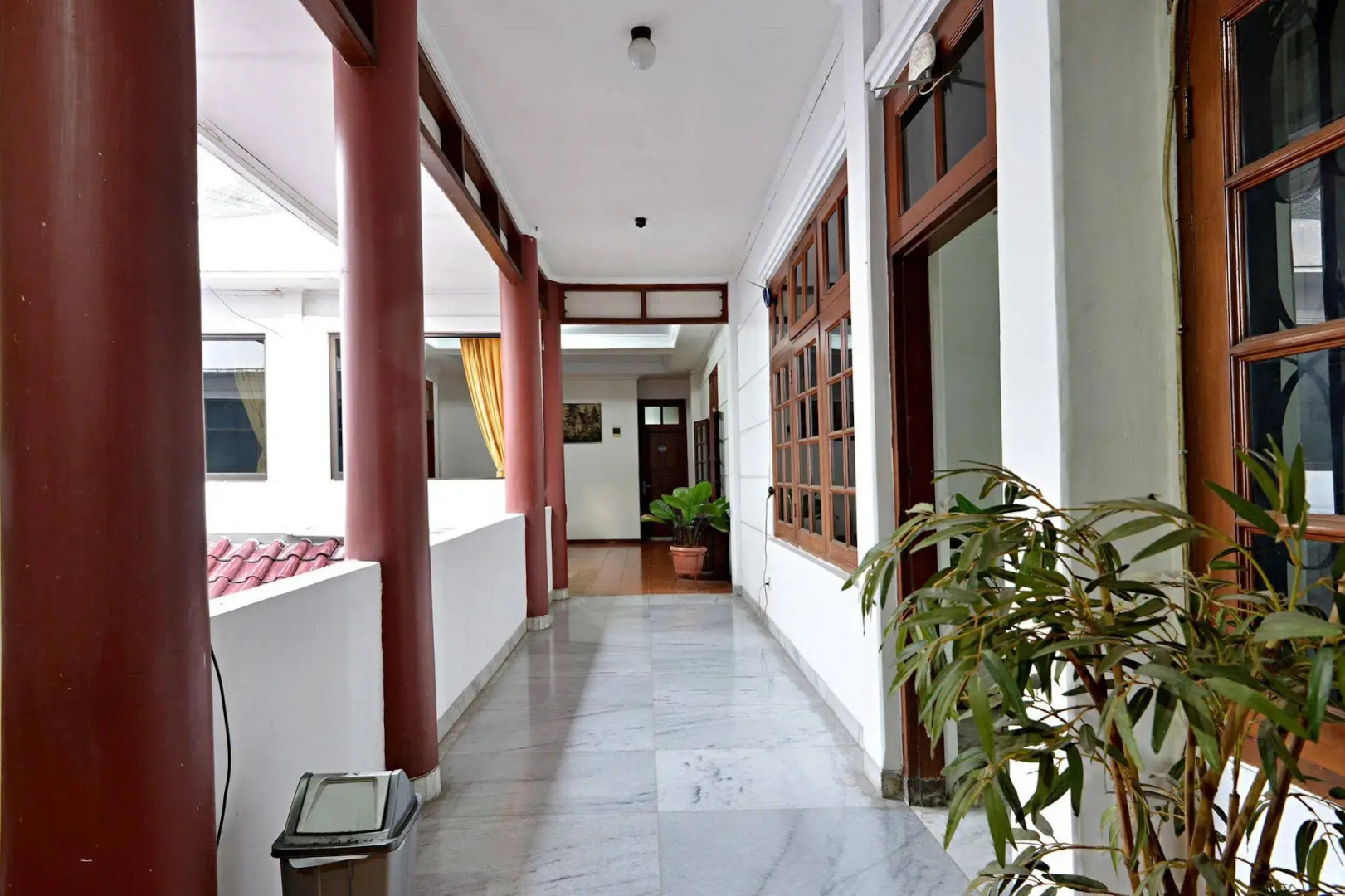 Zenrooms Villa Duta