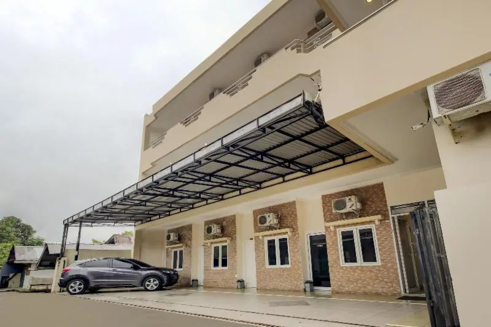 OYO 3606 Kost Kartini Syariah