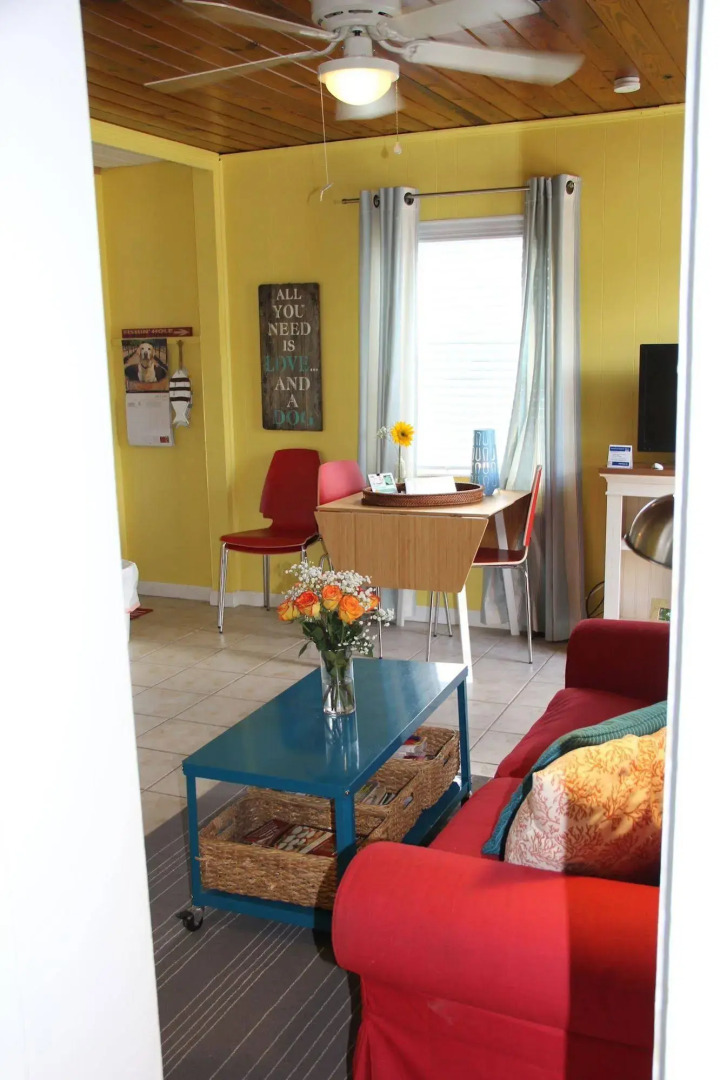 Sunset Inn & Cottages