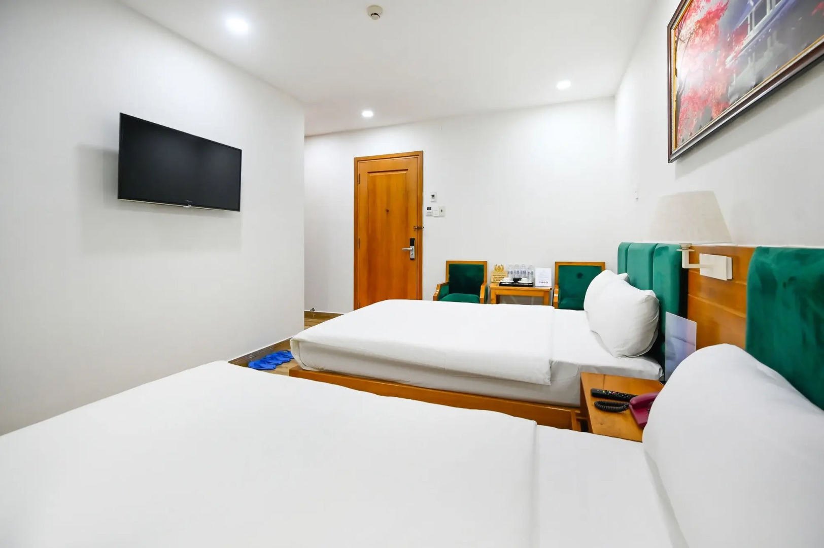 Vivian Hotel Saigon Airport