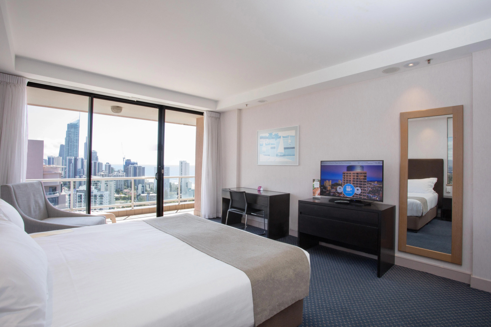 Crowne Plaza Surfers Paradise by IHG