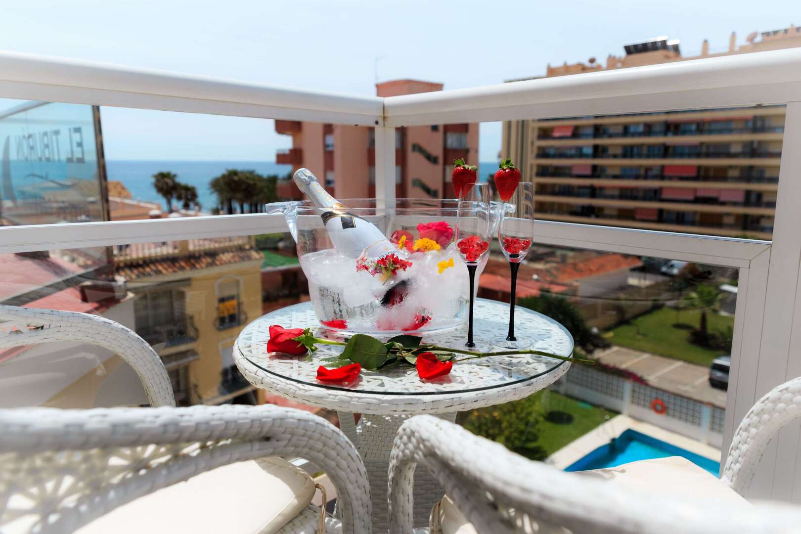 Отель Moon Dreams Torremolinos - Adults Recommended