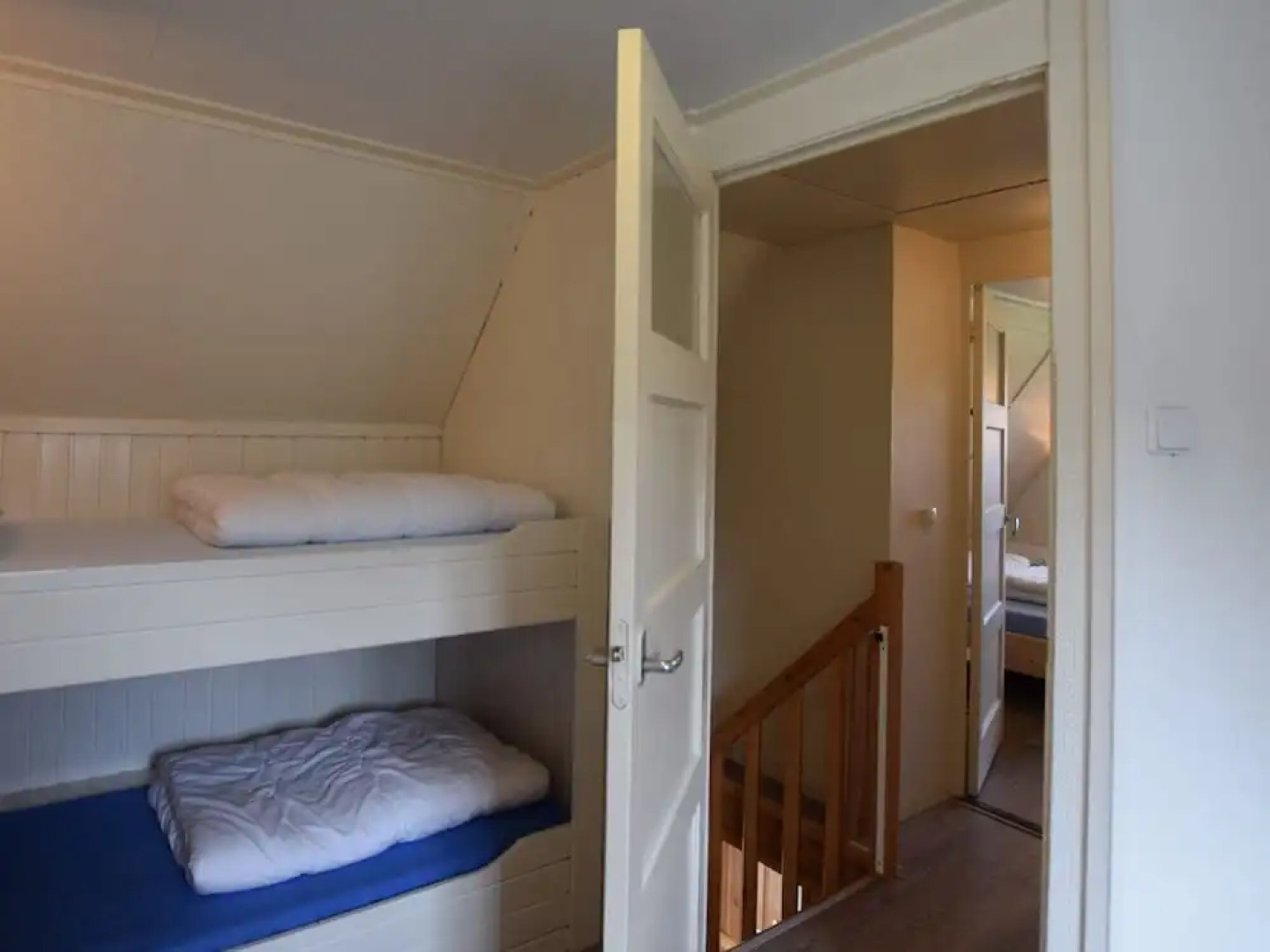 Charming Holiday Home in Vlieland Frisian Near Forest