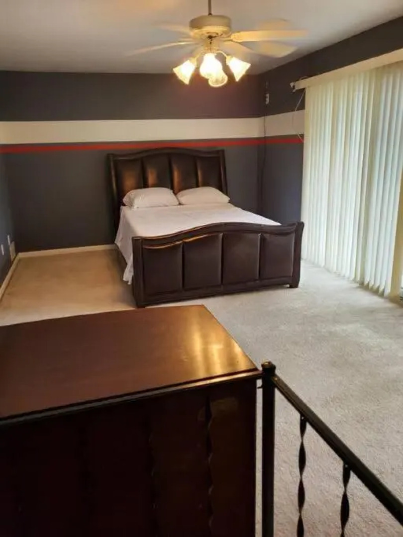 Peaceful private 4 Bedroom Residential Home with hot tub surrounded with serenity and a park like setting