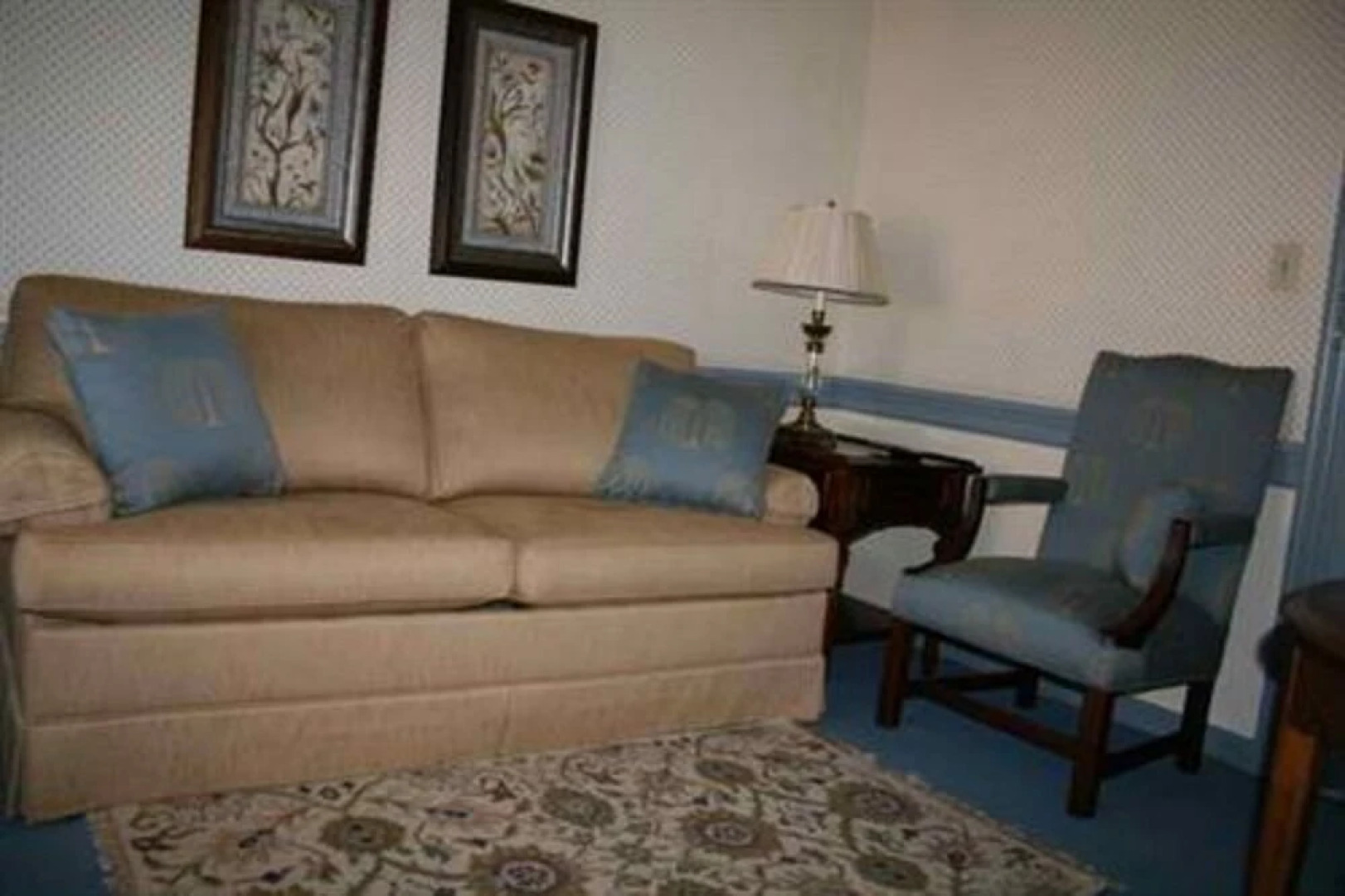 Strasburg Village Inn