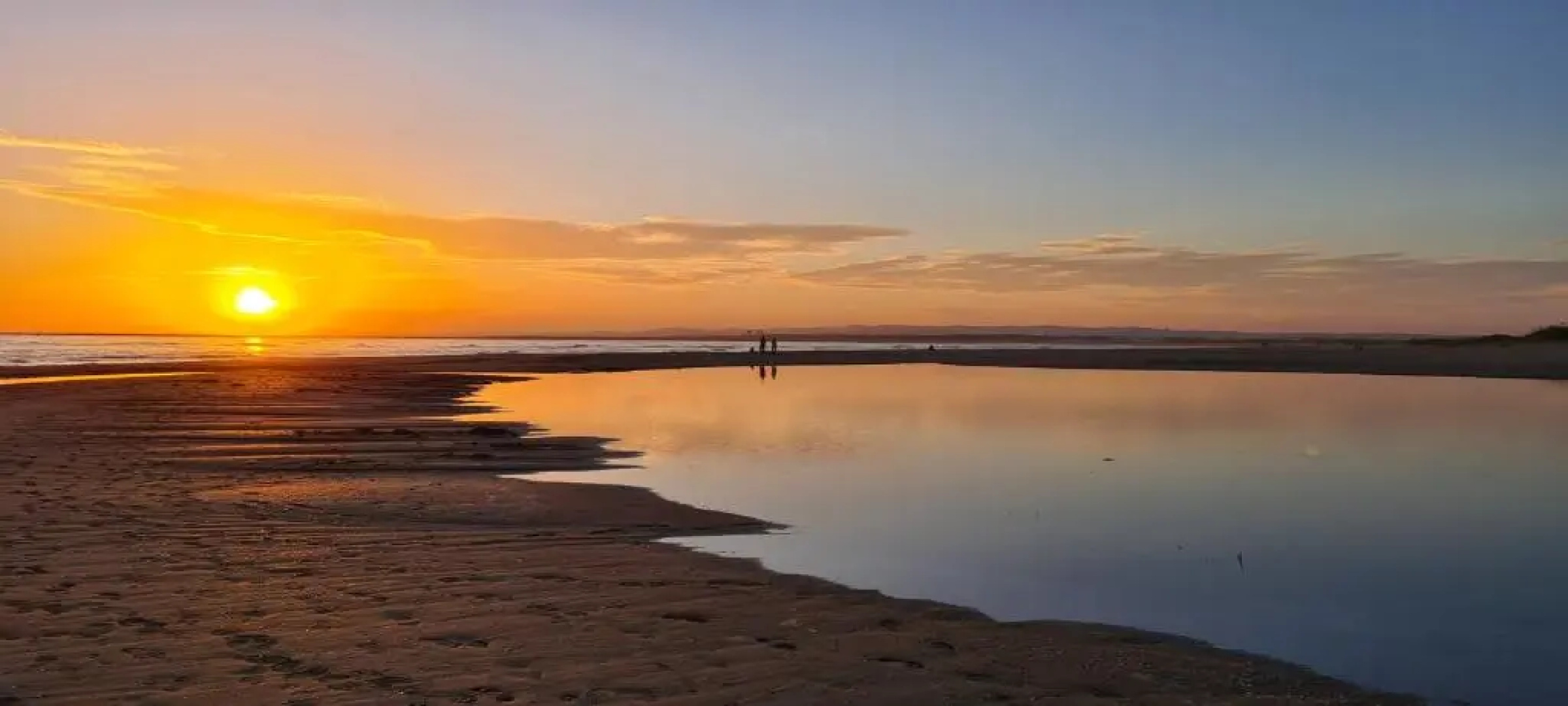 Mirando al mar y lleno de luz VFT/HU/01857