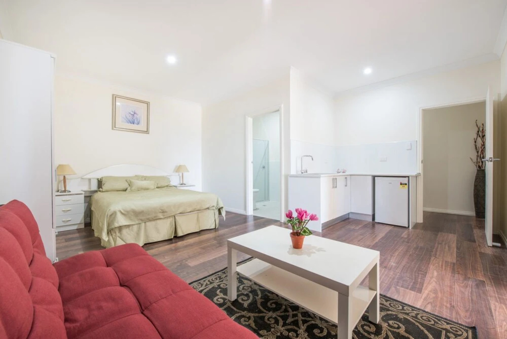 The Oasis - 6 Turnberry Drive, Links Lady Bay