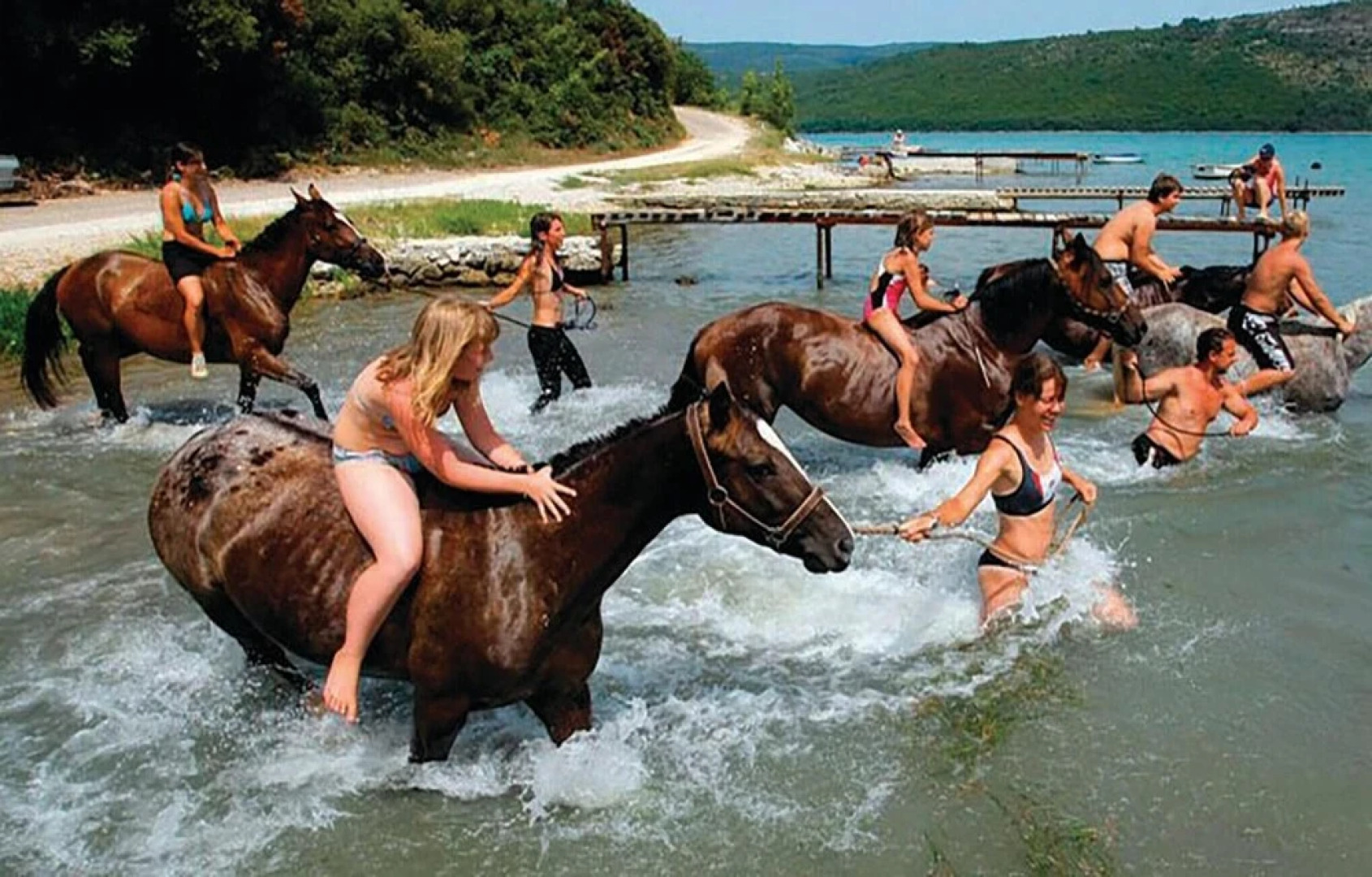 Stunning Home in Barban With Wifi and 2 Bedrooms