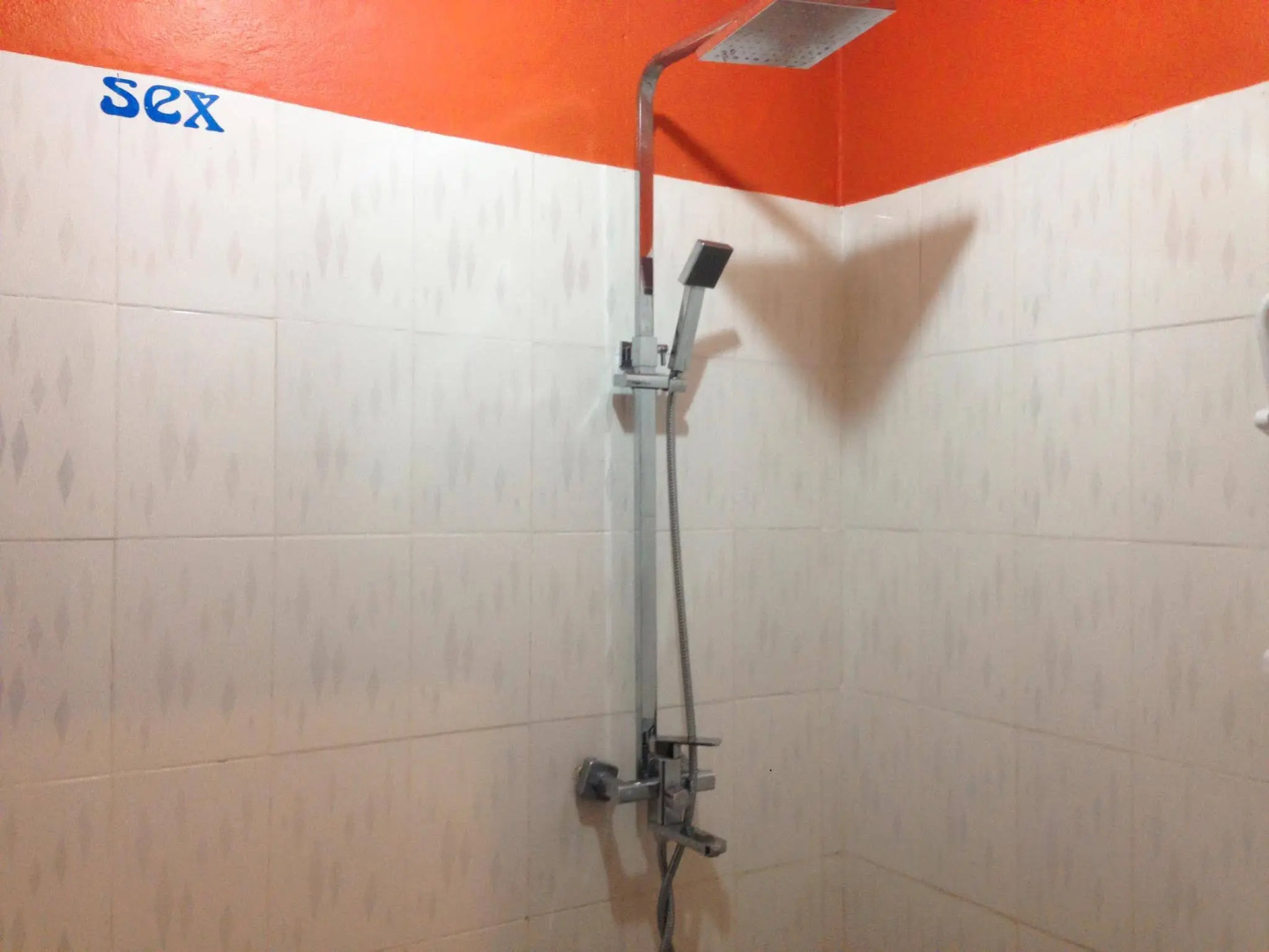 Vongprachan Backpackers Hostel