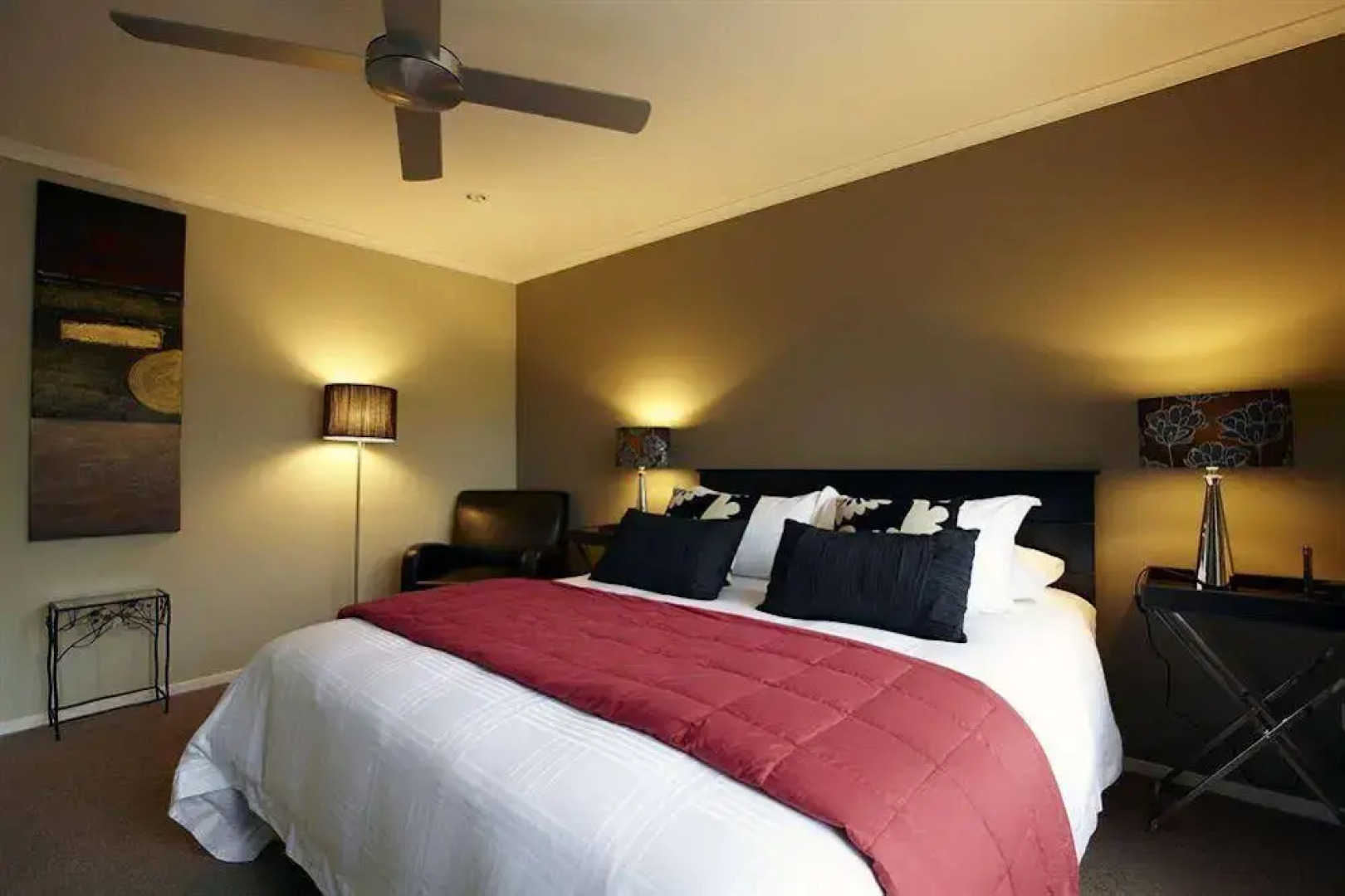 Orchid Grove Country Lodge