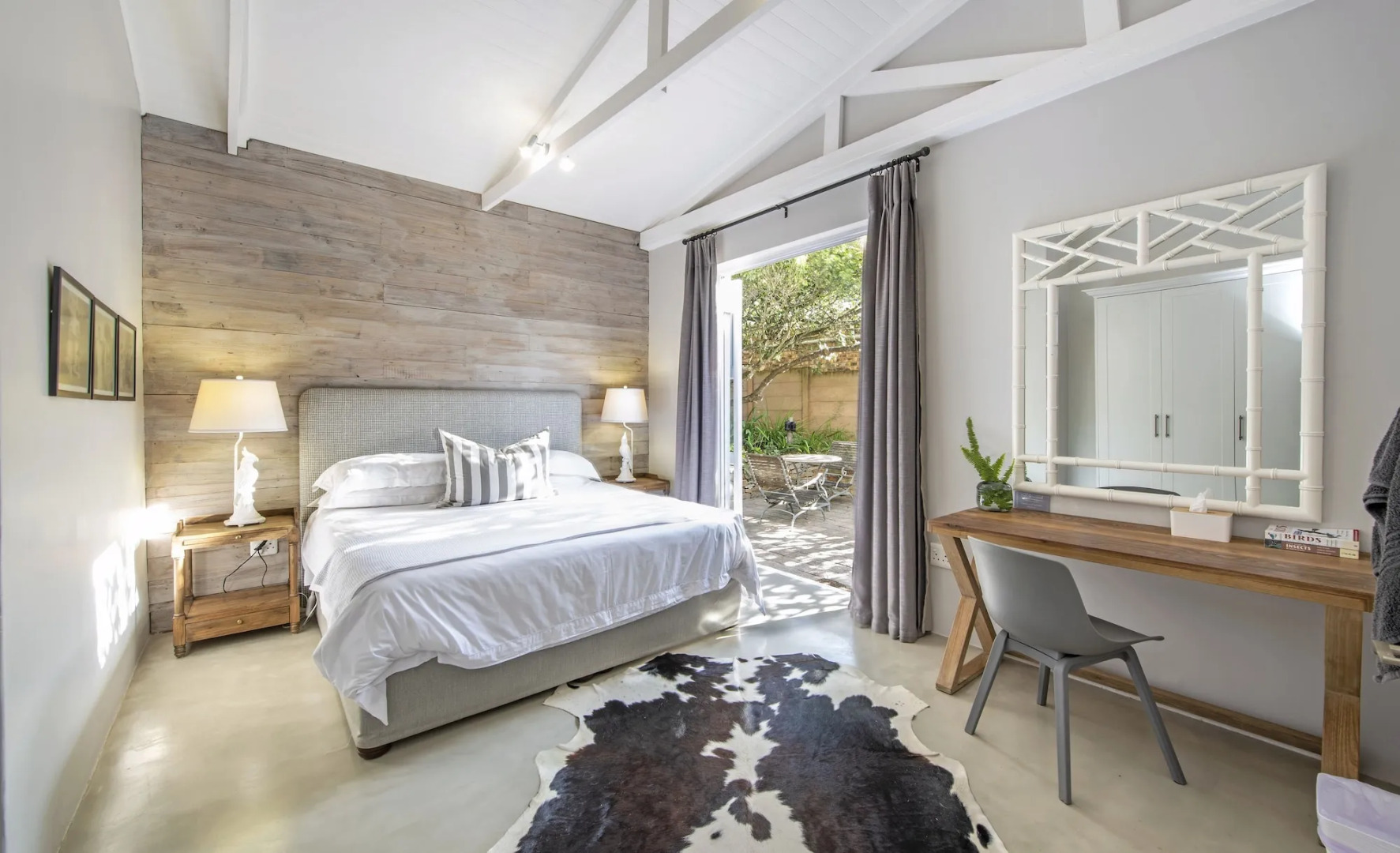 Driftwood - Kenton on Sea