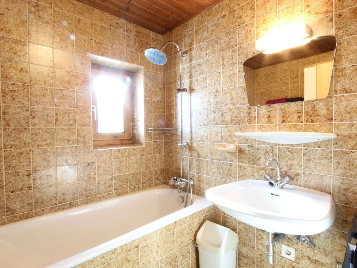 Lovely Chalet in Sankt Ulrich am Pillersee near Ski Area