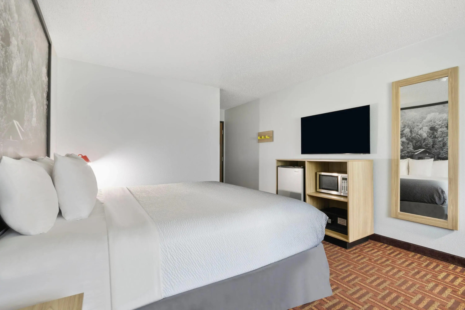 Super 8 by Wyndham Eveleth