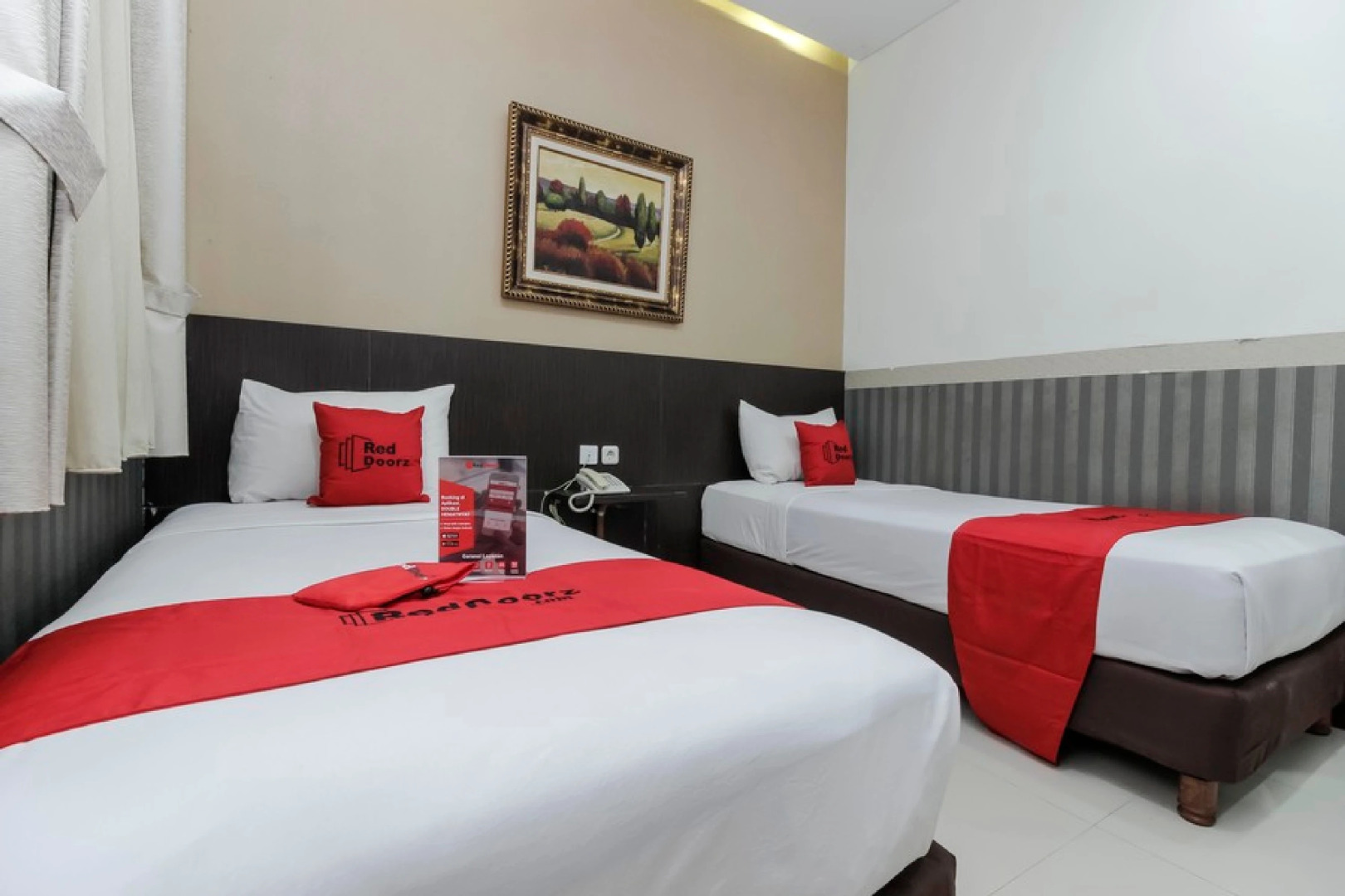 RedDoorz Plus @ Tuparev Cirebon