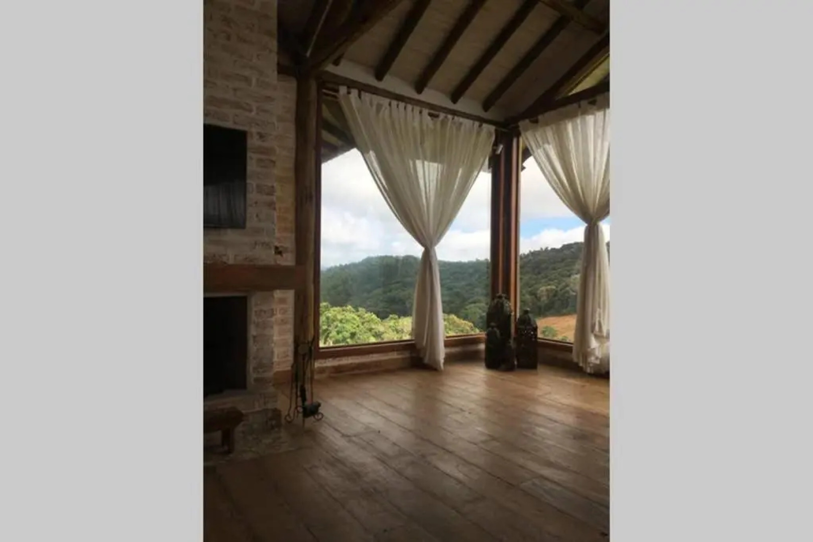 Casa de Montanha na Região de Monte Verde