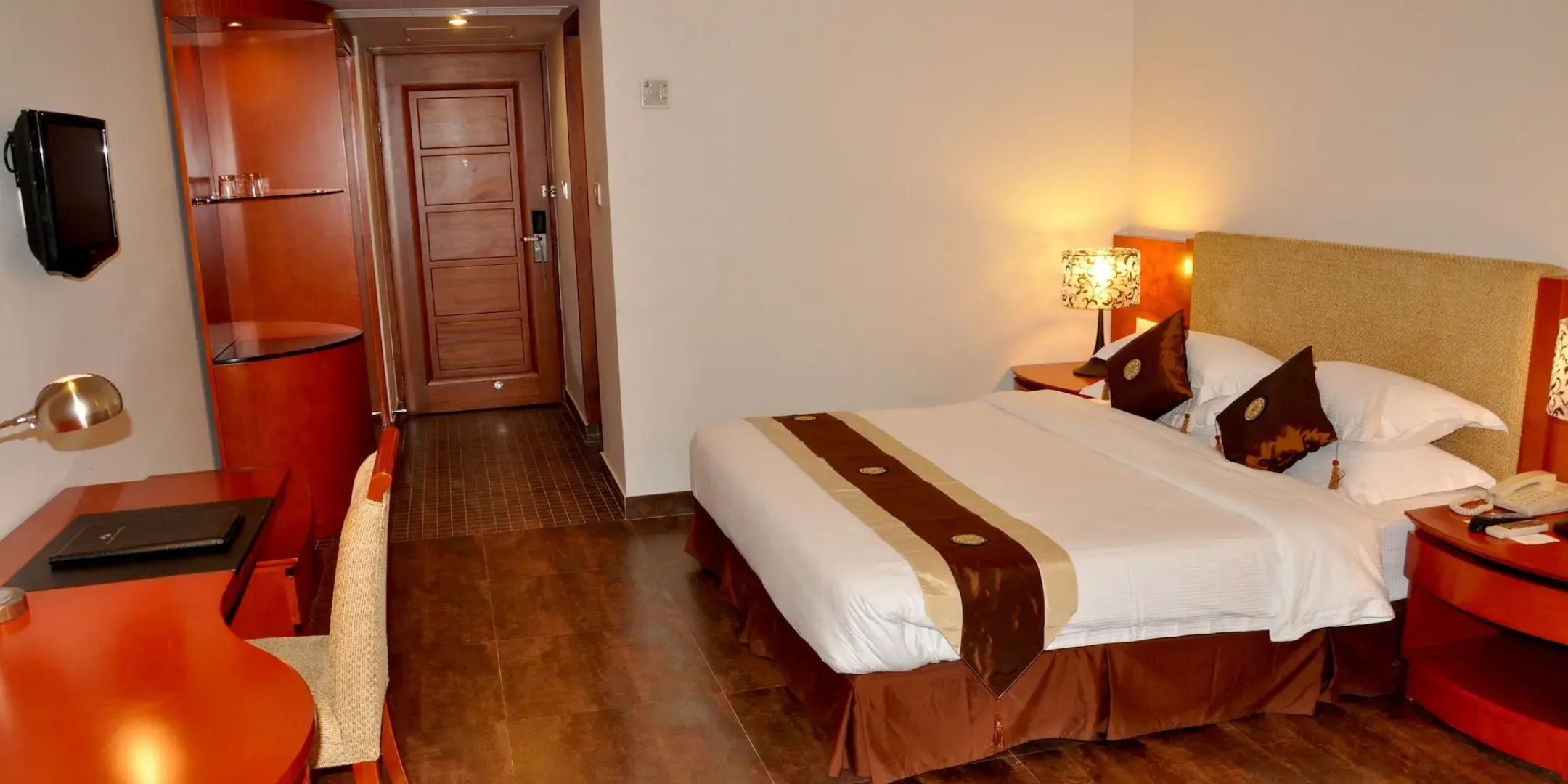 Long Beach Hotel