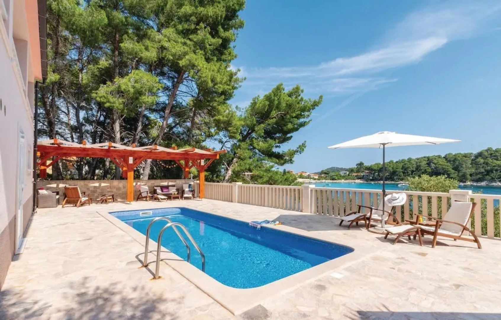 Stunning Home in Prizba With Wifi and 3 Bedrooms